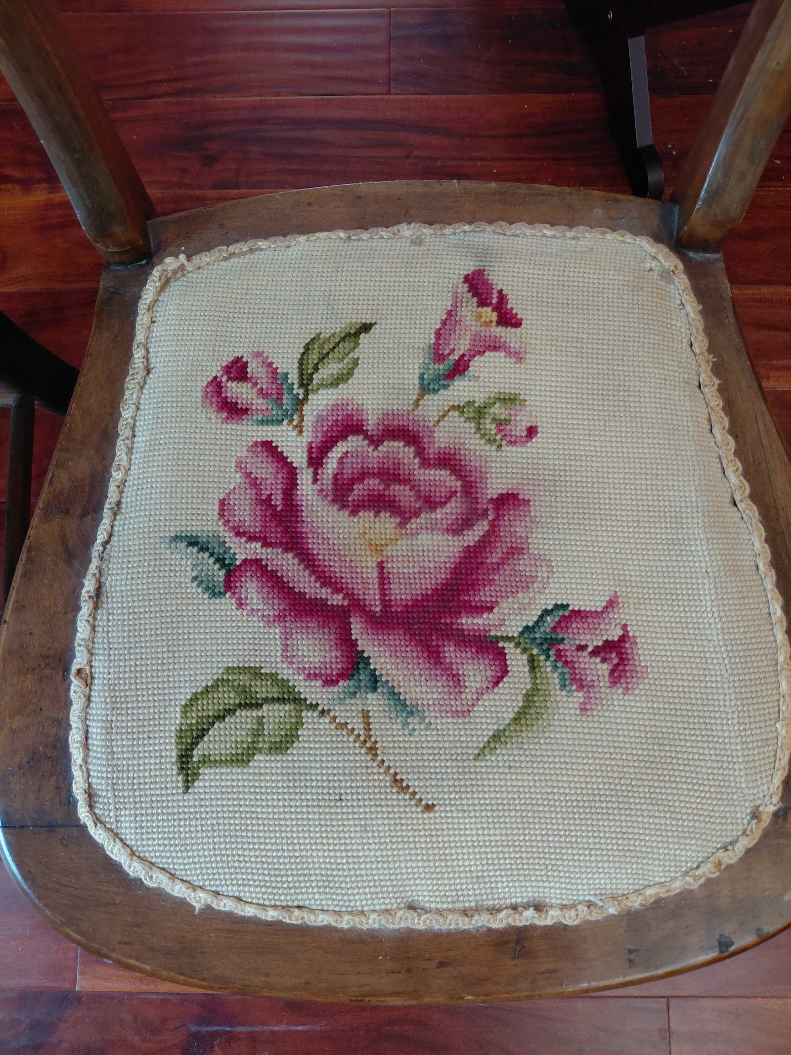 Beautiful Vintage Pair of Rose Cross Stitch Chairs - 4
