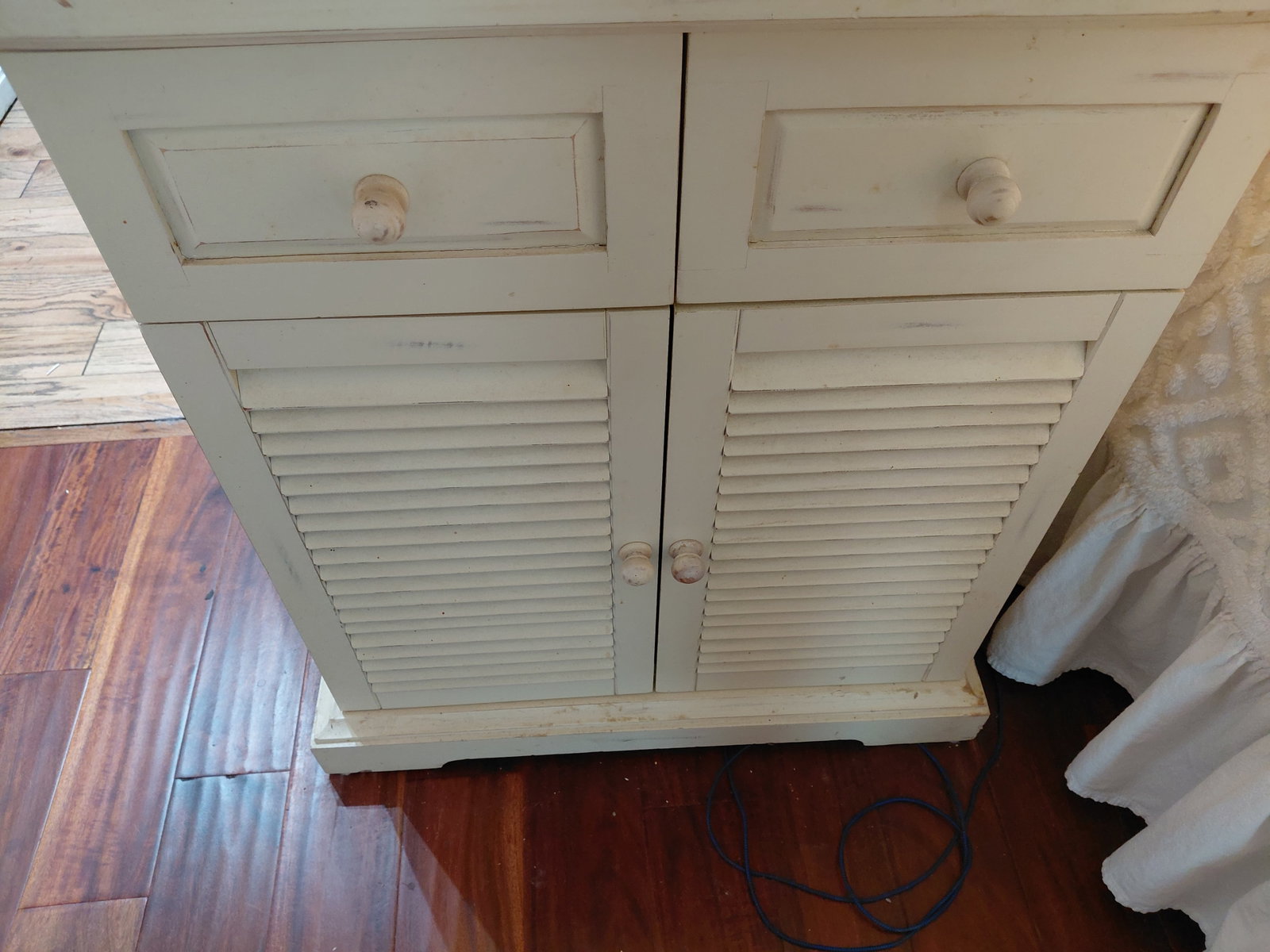Country Farmhouse style Cabinet - 4