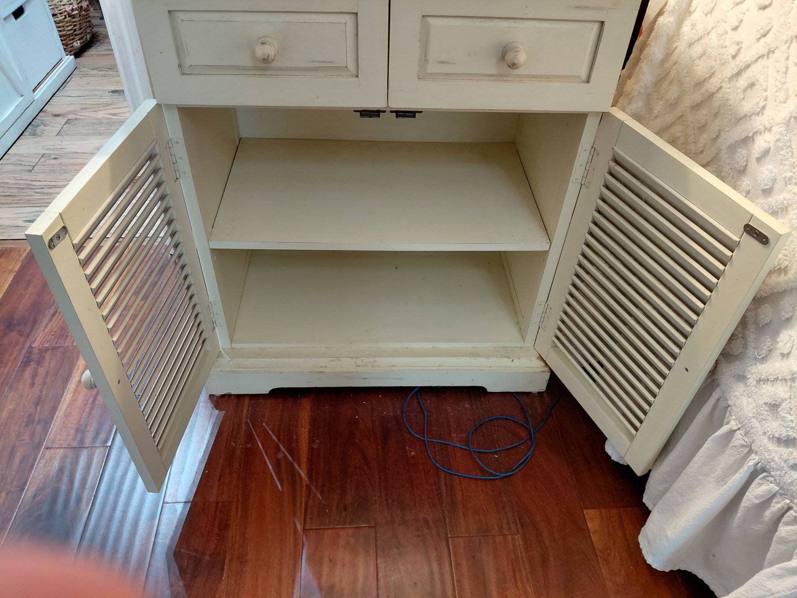 Country Farmhouse style Cabinet - 5