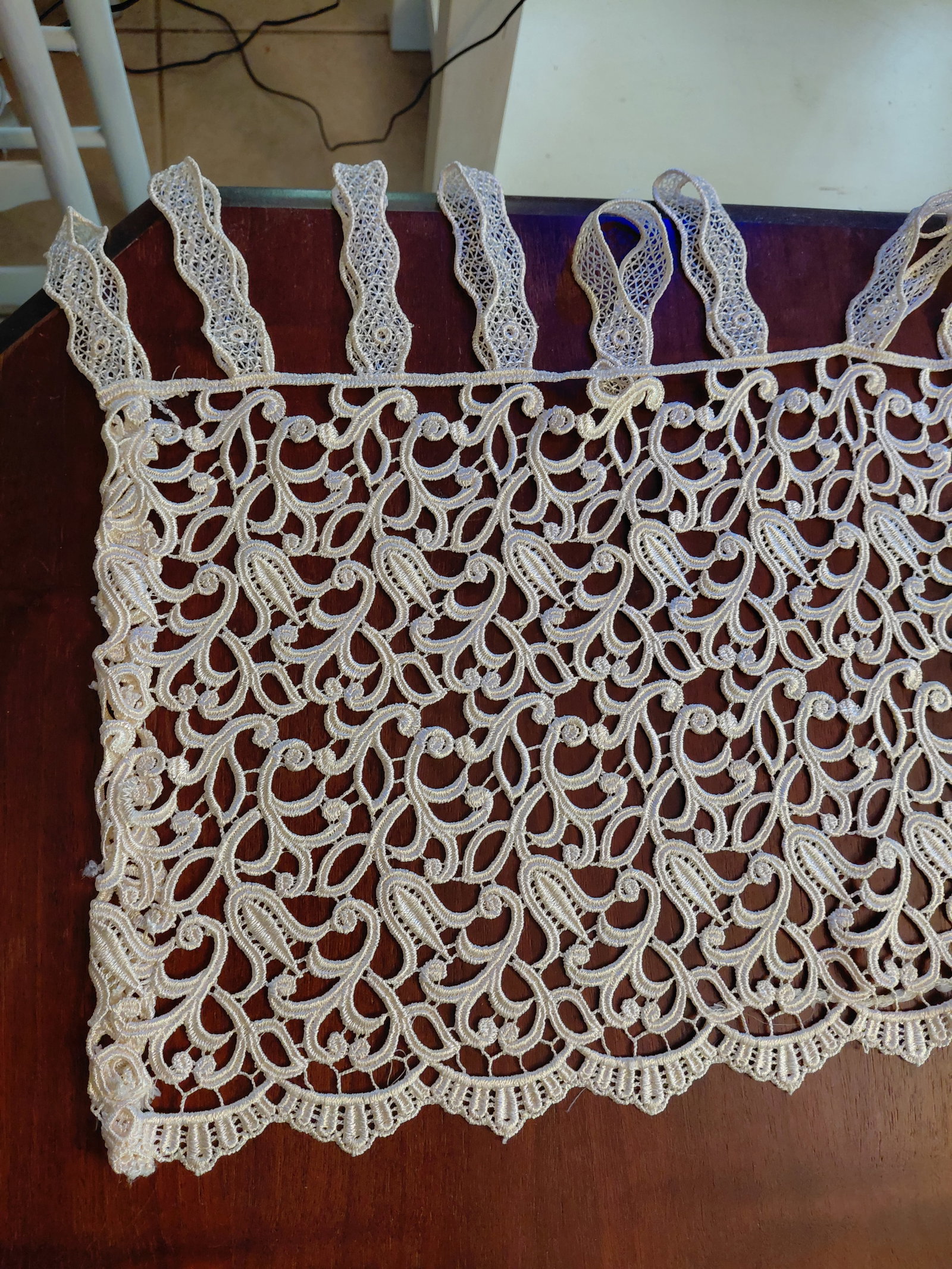 Lot of Embroidery and Crouchette / As seen - 5