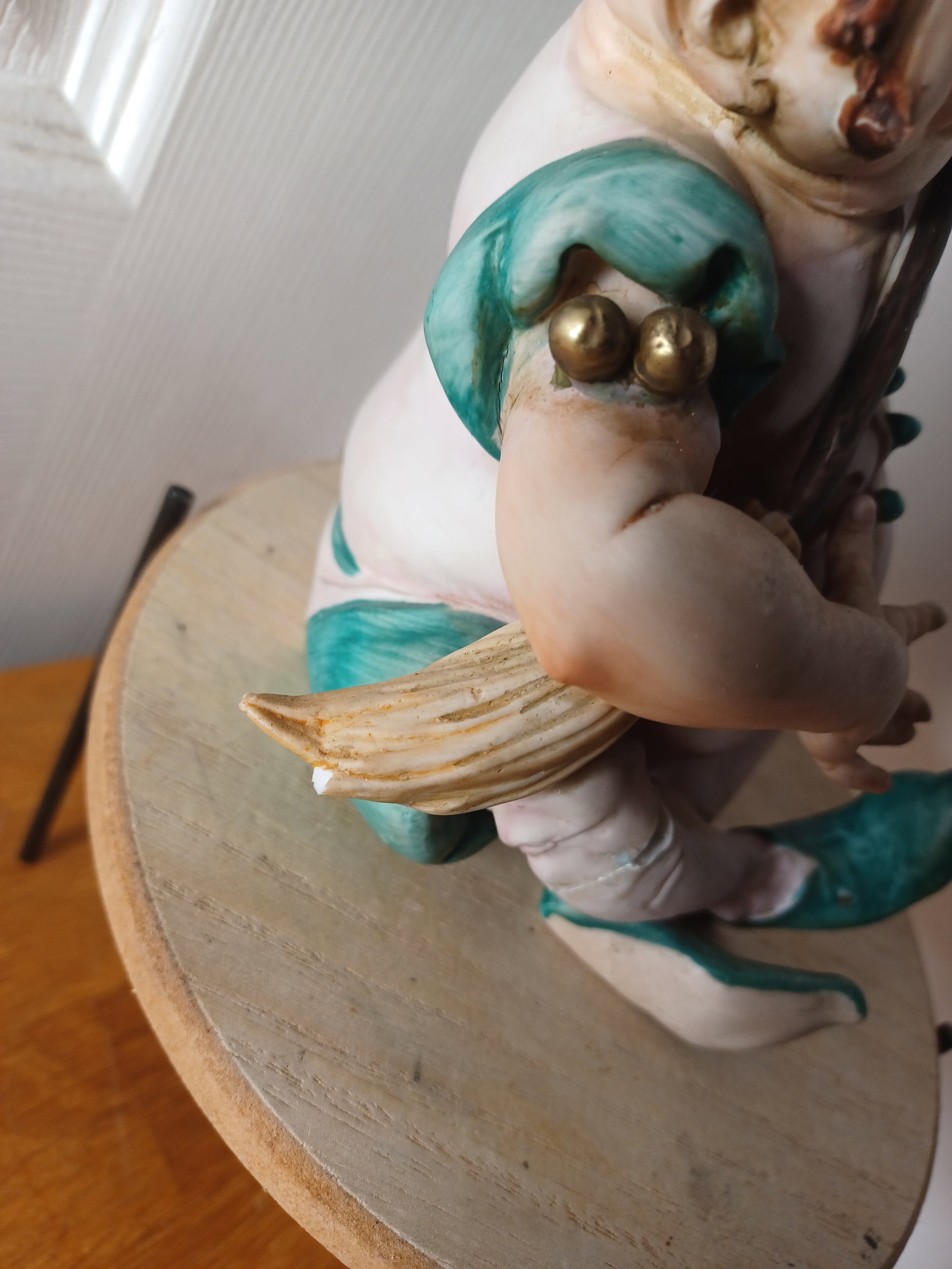 Vintage Capodimonte Giuseppe Cappe Figure / Condition Issue as seen - 9