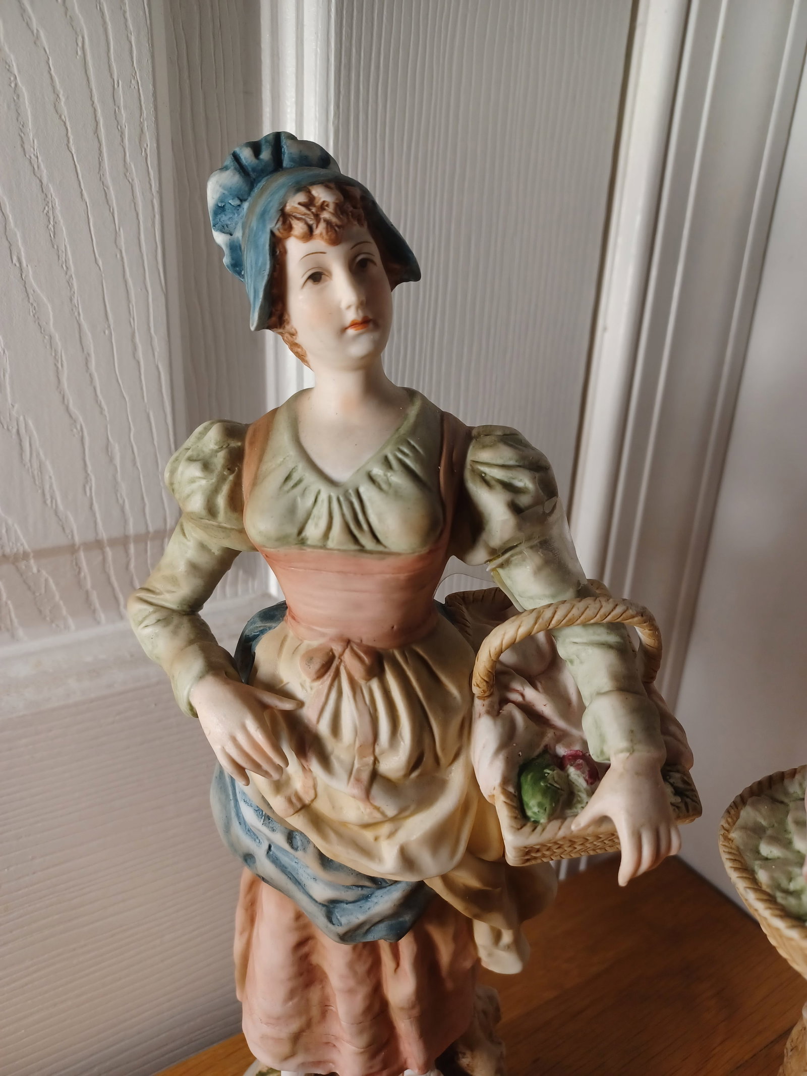 Pair of Figurines / Andrea by Sadek - 4