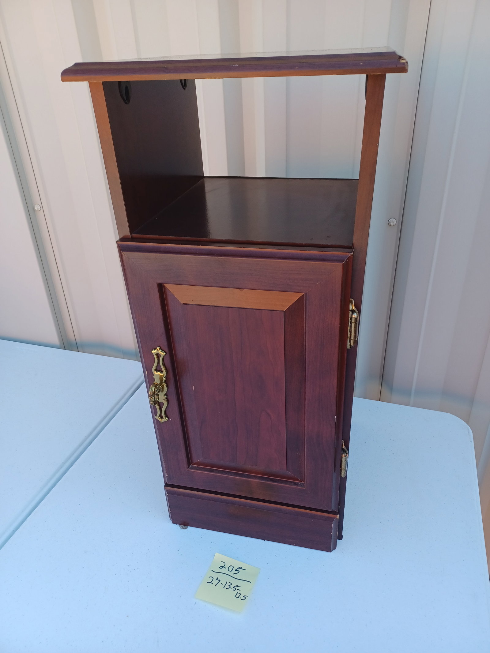 Mahogany Finish Night Stand (1 of 6)