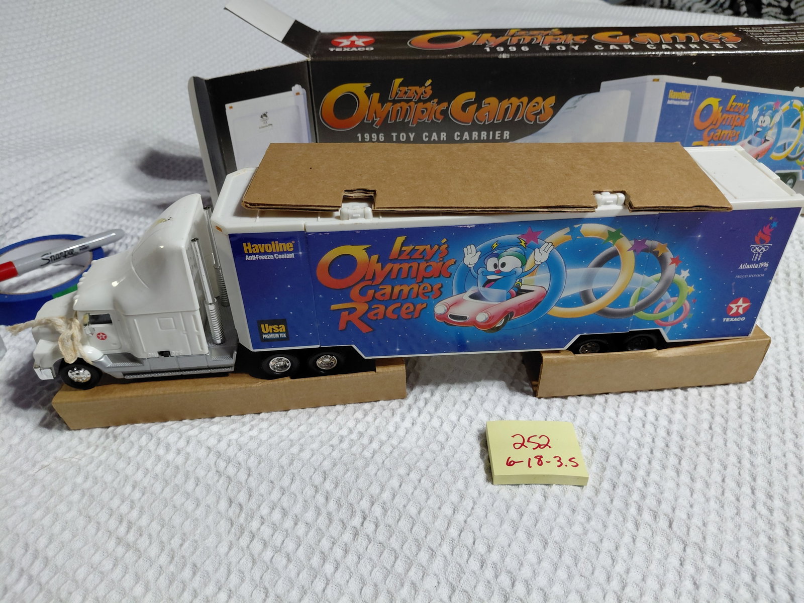 Texaco 1996 Toy Car Carrier / Izzys Olympic Games / Original Box - 7