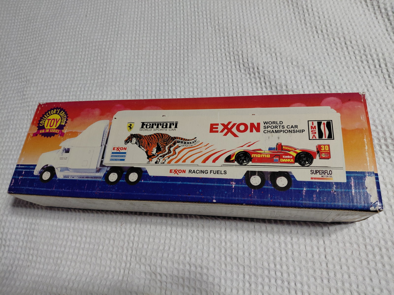 Exxon 1995 Ferrari Racing Car Carrier / Oriinal Box (1 of 8)