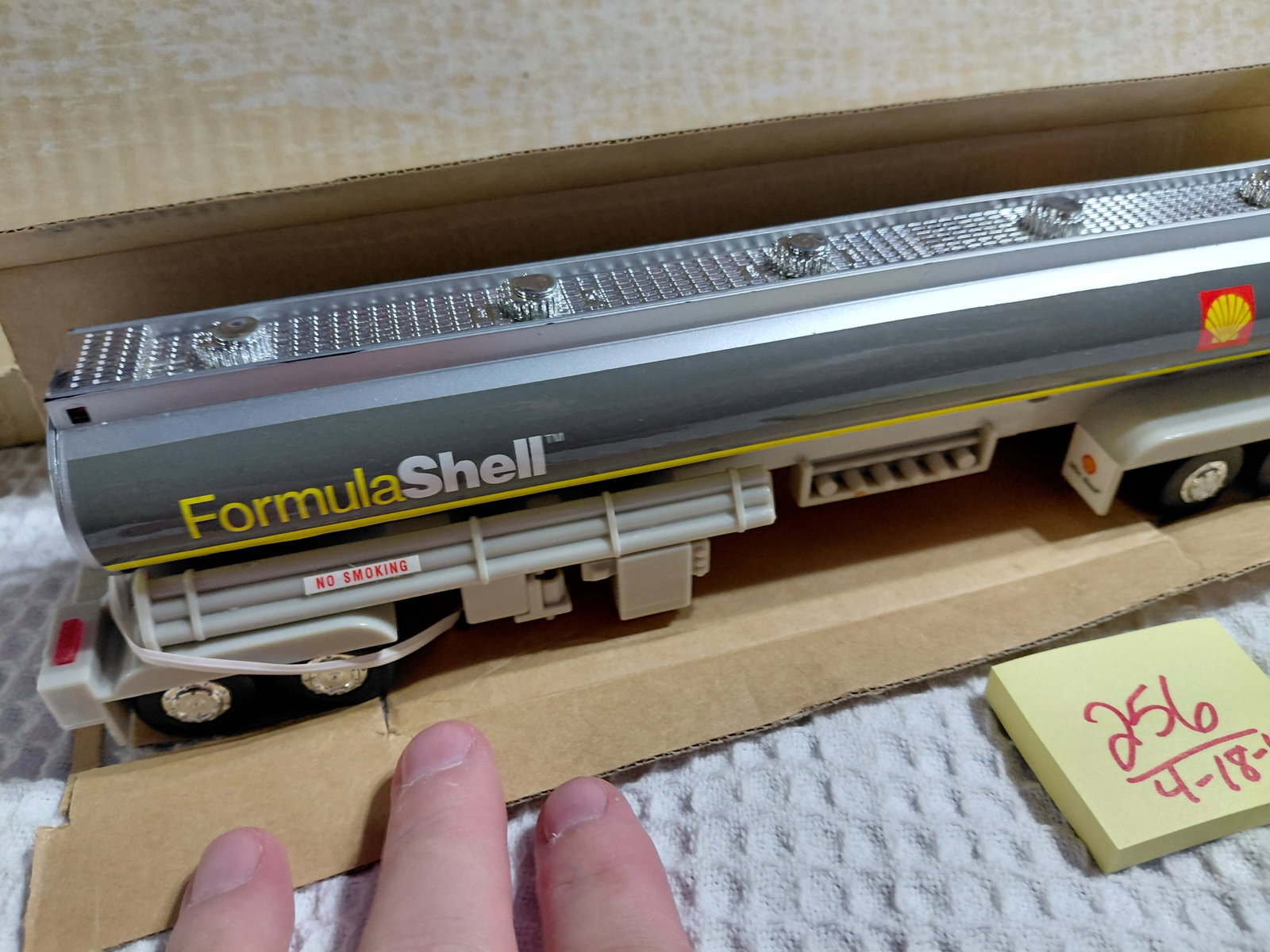 Shell Tanker Truck in Original Box - 5