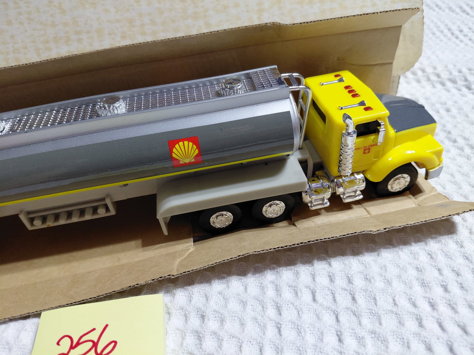 Shell Tanker Truck in Original Box - 6