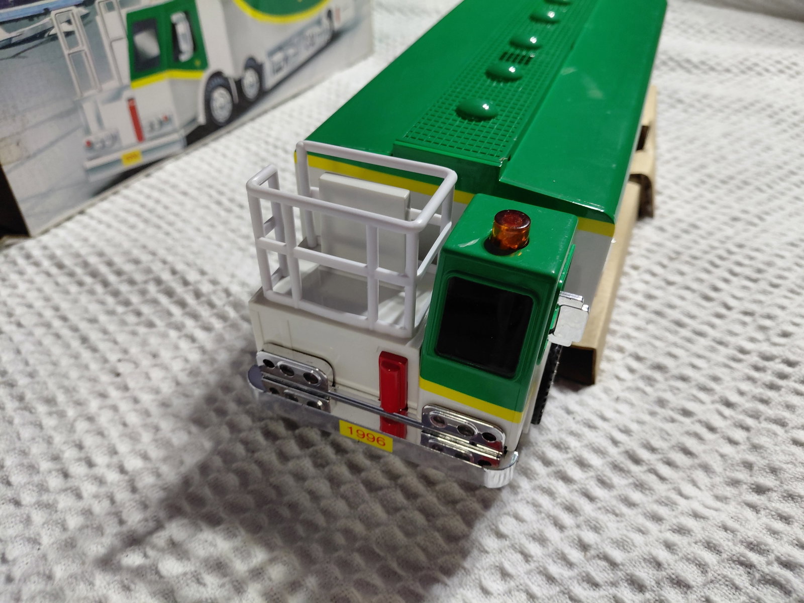 Air BP Aviation Tanker Truck - 5