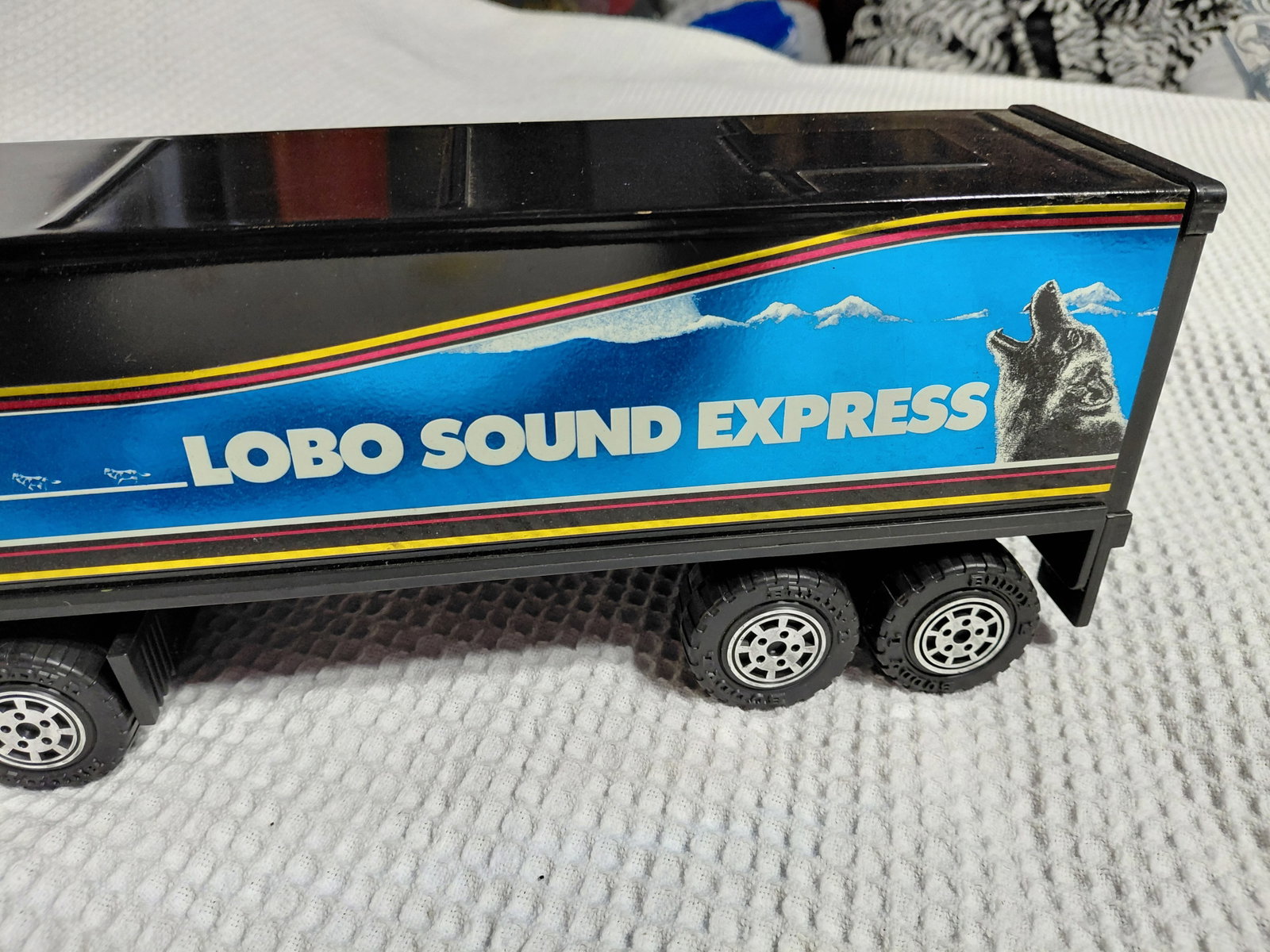 Buddy L / 1983 Lobo Sound Express Semi Truck and Trailer / No Box / Untested - 3