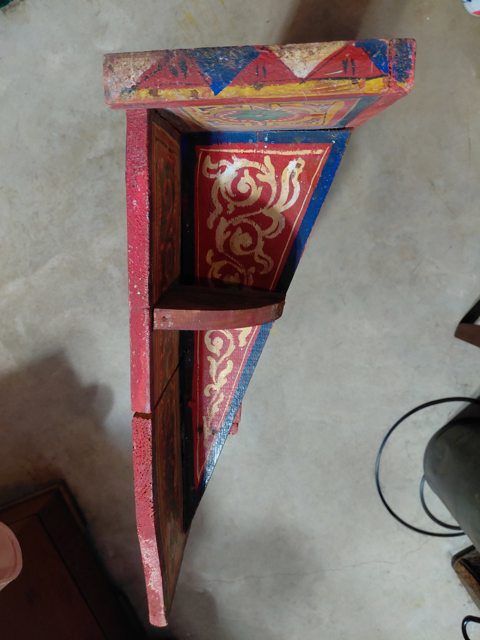 Beautiful Vintage Early 1900s Moroccon Wall Shelf - 10