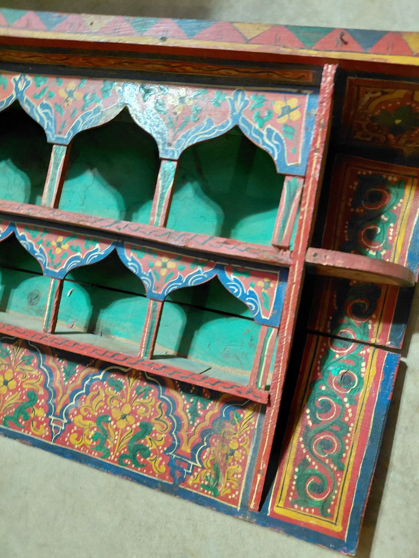 Beautiful Vintage Early 1900s Moroccon Wall Shelf - 3