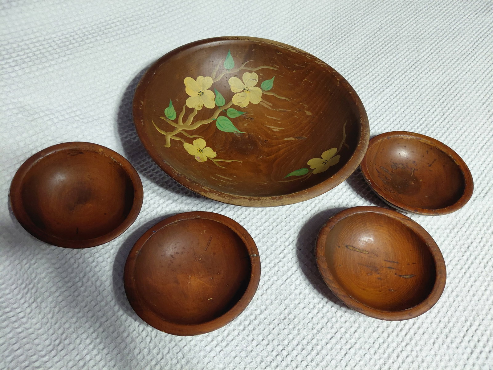 Rare Vintage Munising Primitive Wood Bowl Set / as seen: Rare Vintage Munising Primitive Wood Bowl Set / as seen