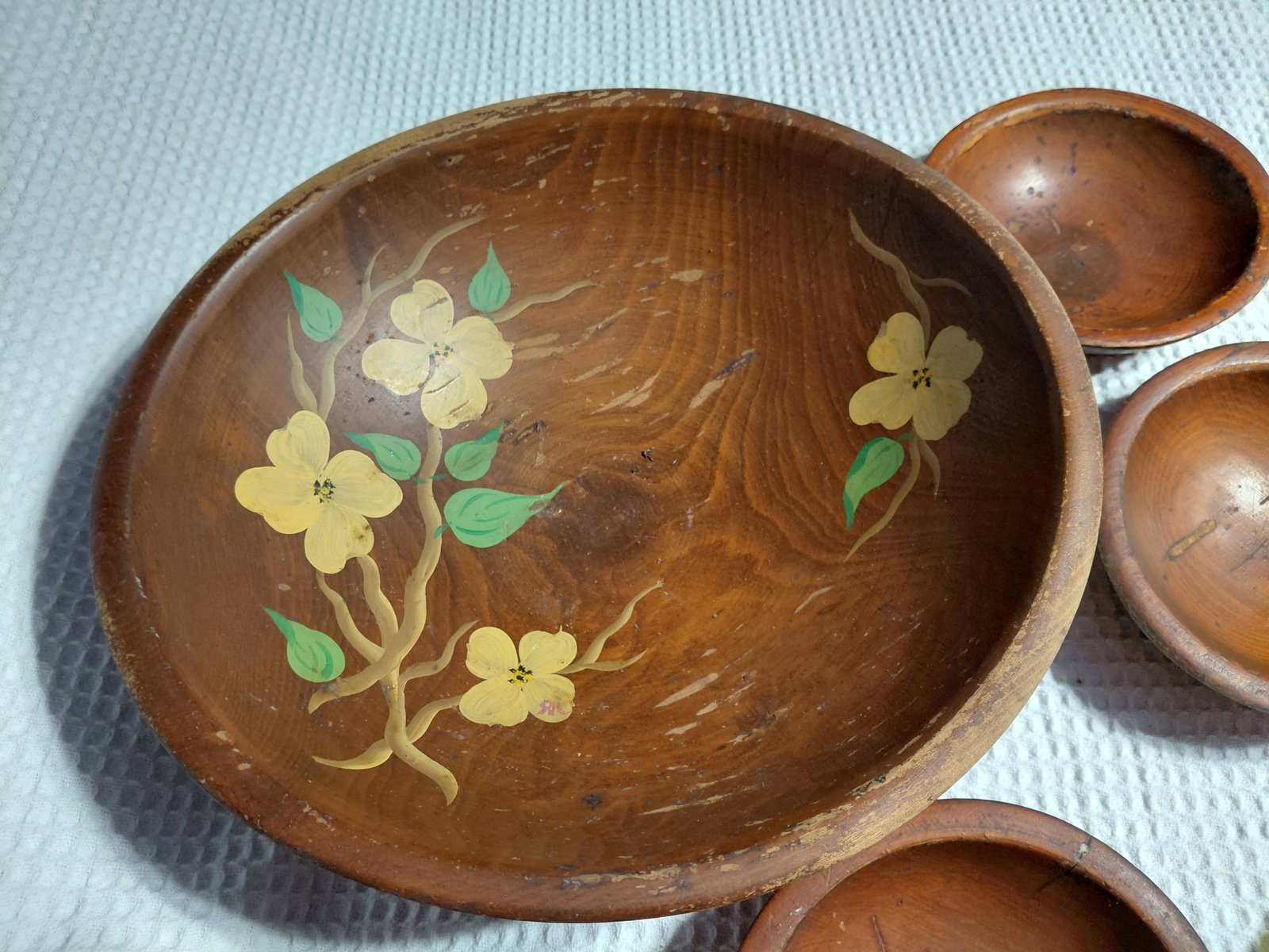 Rare Vintage Munising Primitive Wood Bowl Set / as seen - 3