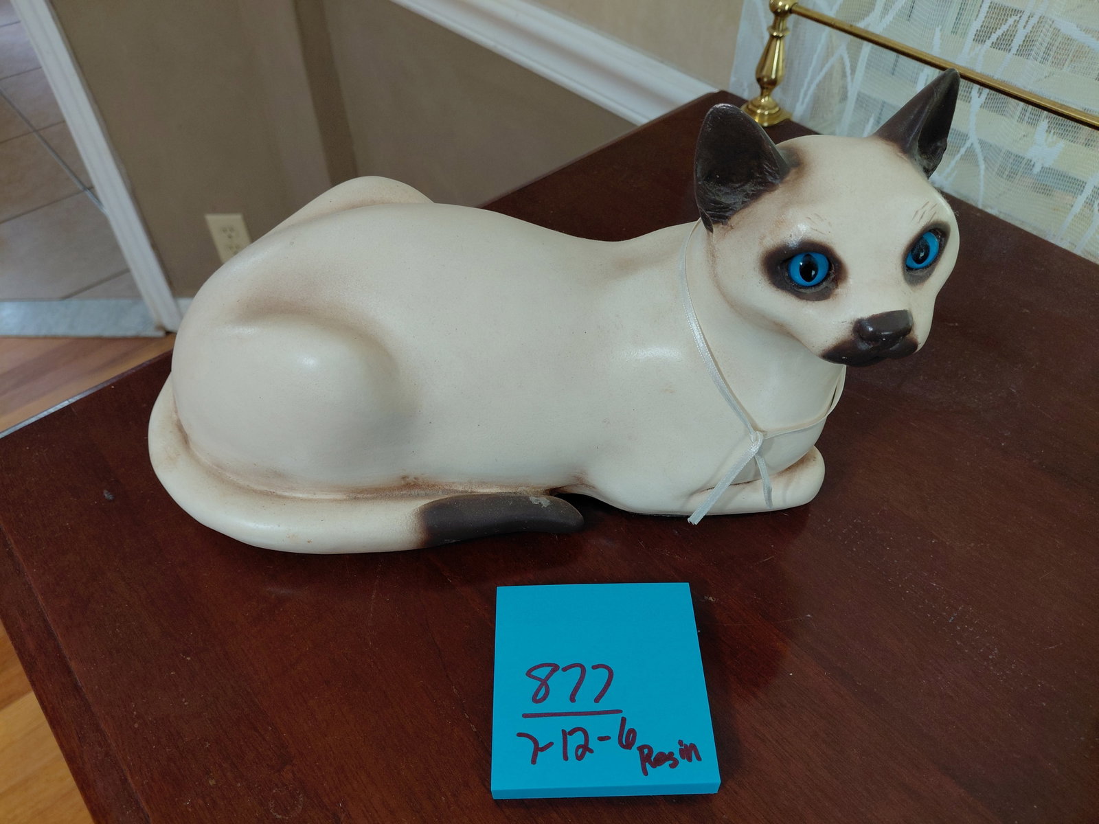 Large Siamese Cat Statue / Resin - 2