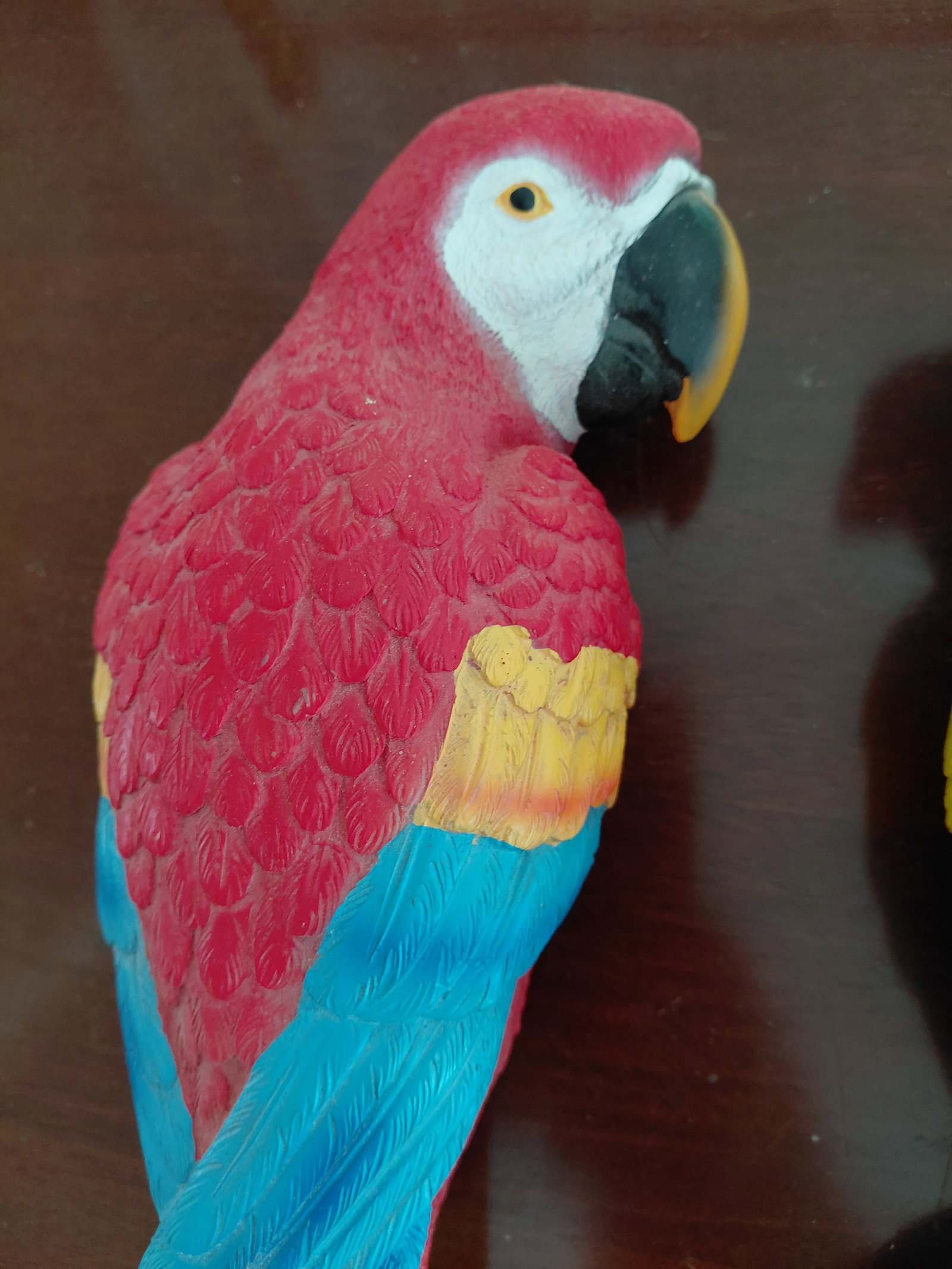 Pair of Wall Figure Parrots / One is motion sensor and untested - 3