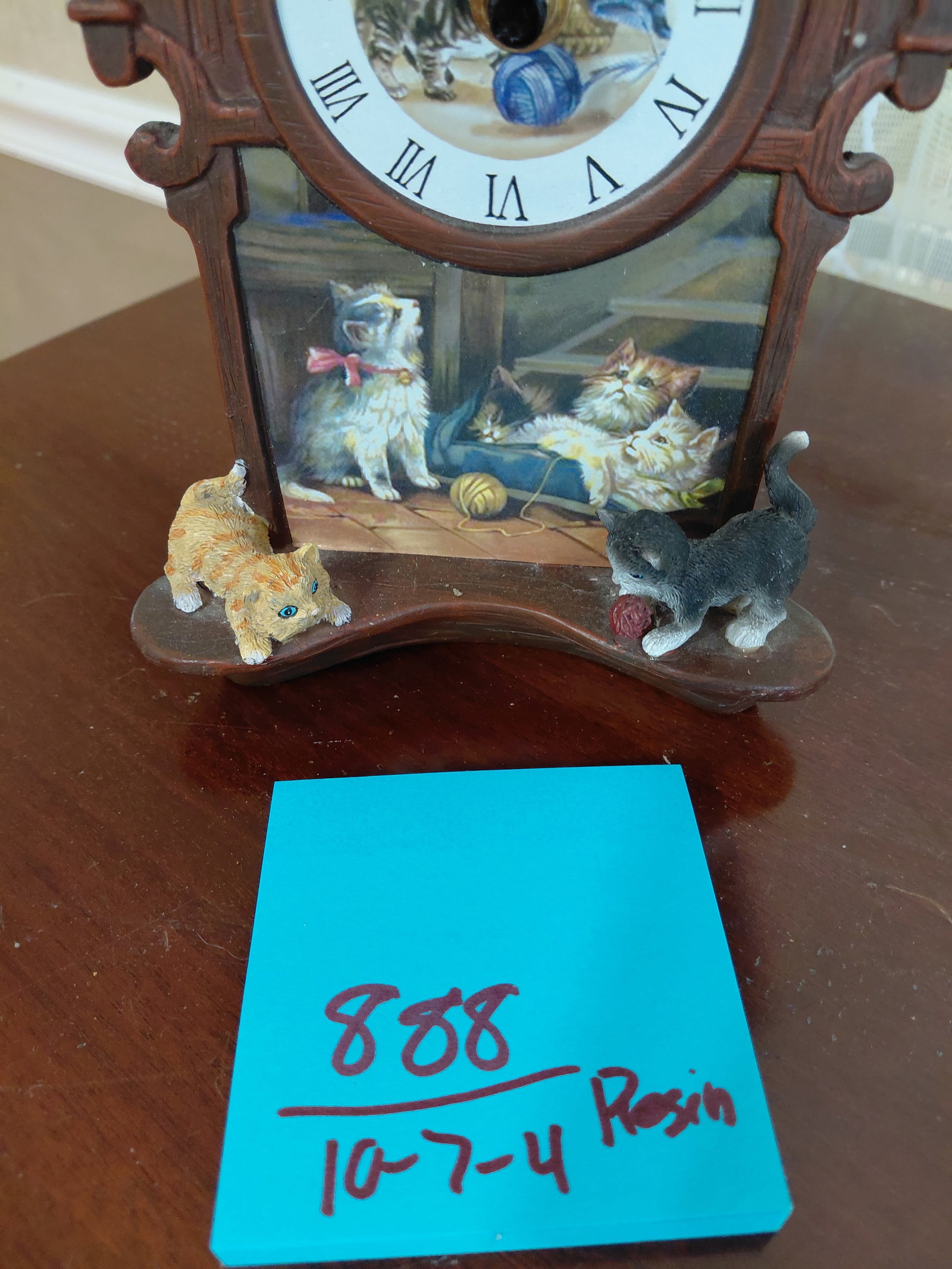 Cat Themed Clock / Battery poered and untested - 2