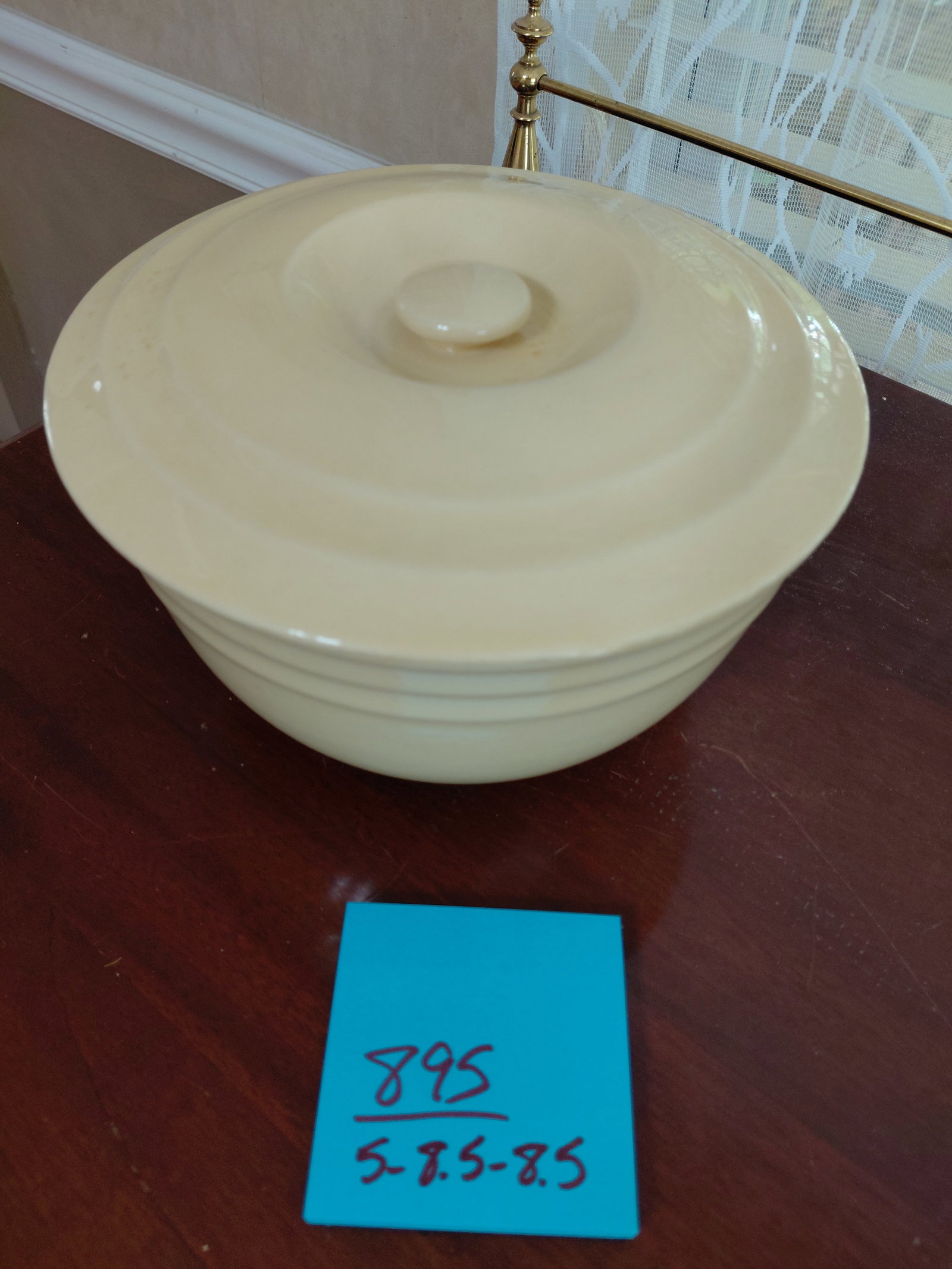 Vintage Pottery Bowl with Lid / As seen - 2