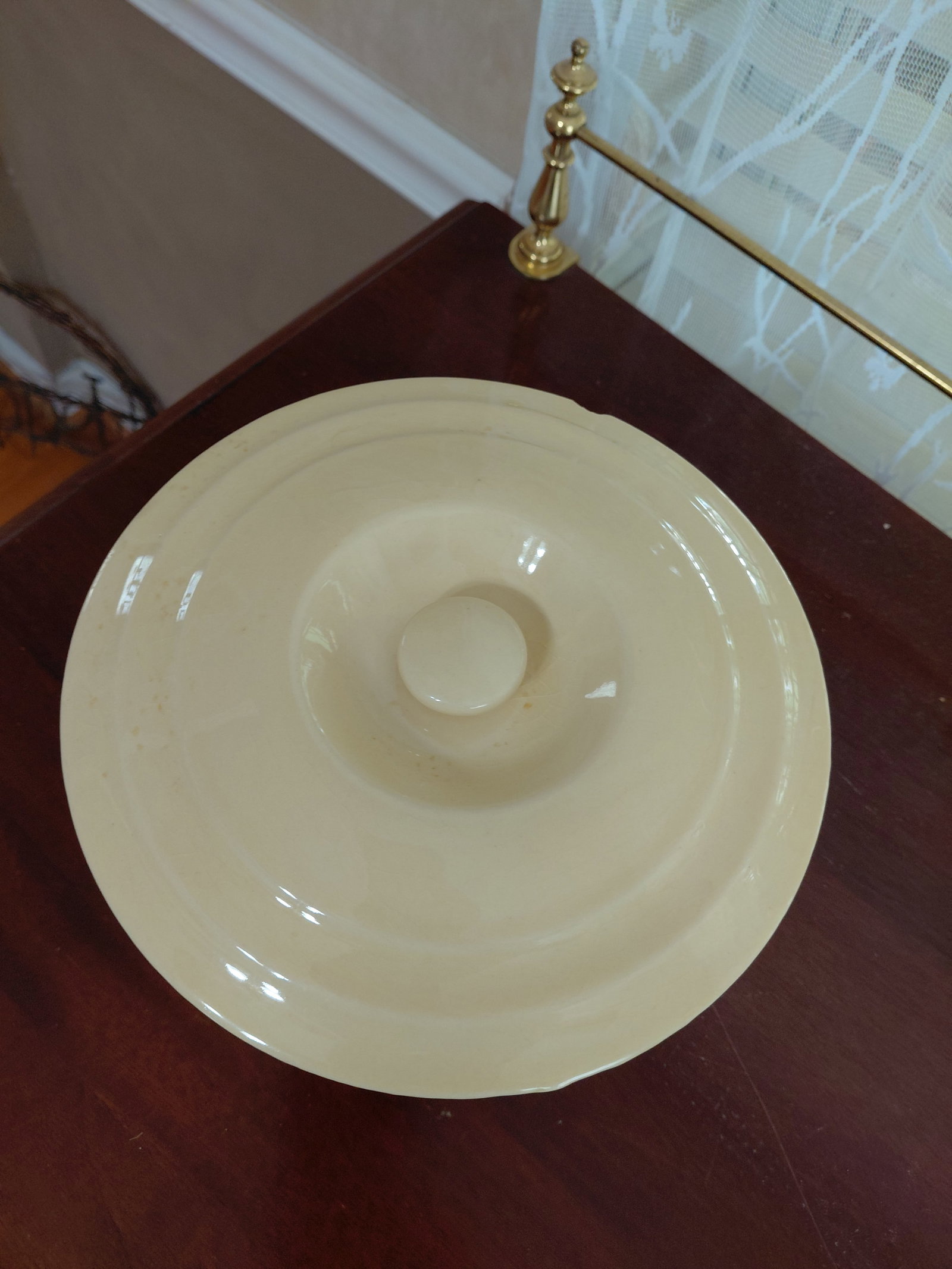 Vintage Pottery Bowl with Lid / As seen - 3