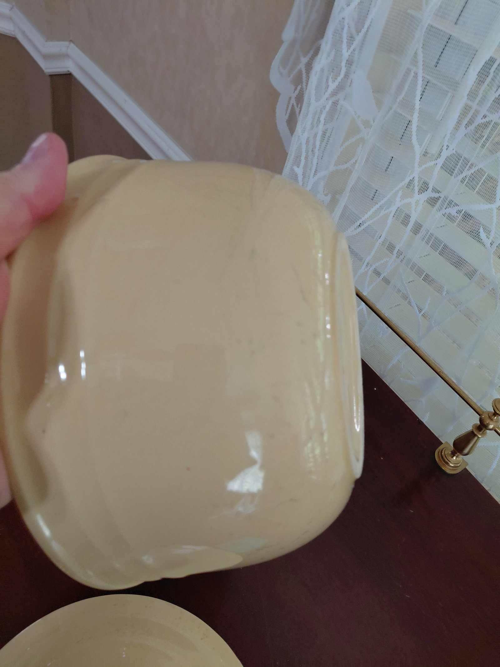 Vintage Pottery Bowl with Lid / As seen - 8