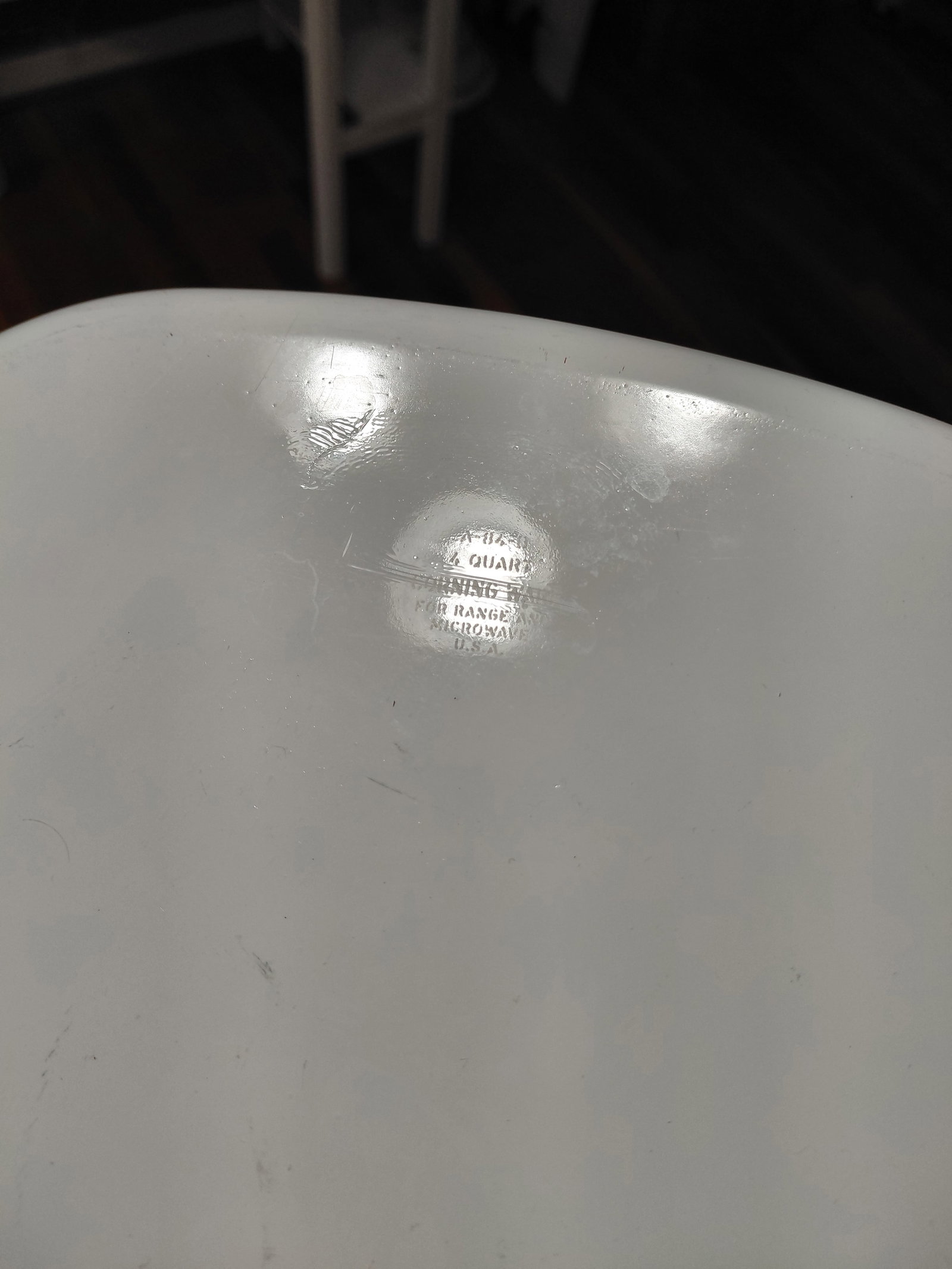 Corning Ware A-84_B / 4 Quart Casserole - 4