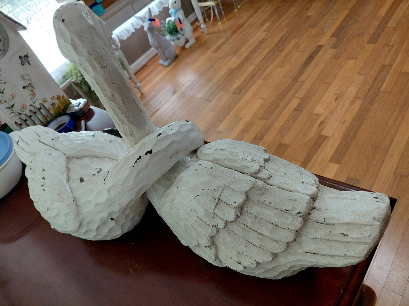 Beautiful Pair of Ceramic Lover Swans / Distressed Finish / No visible cracks or chips - 7