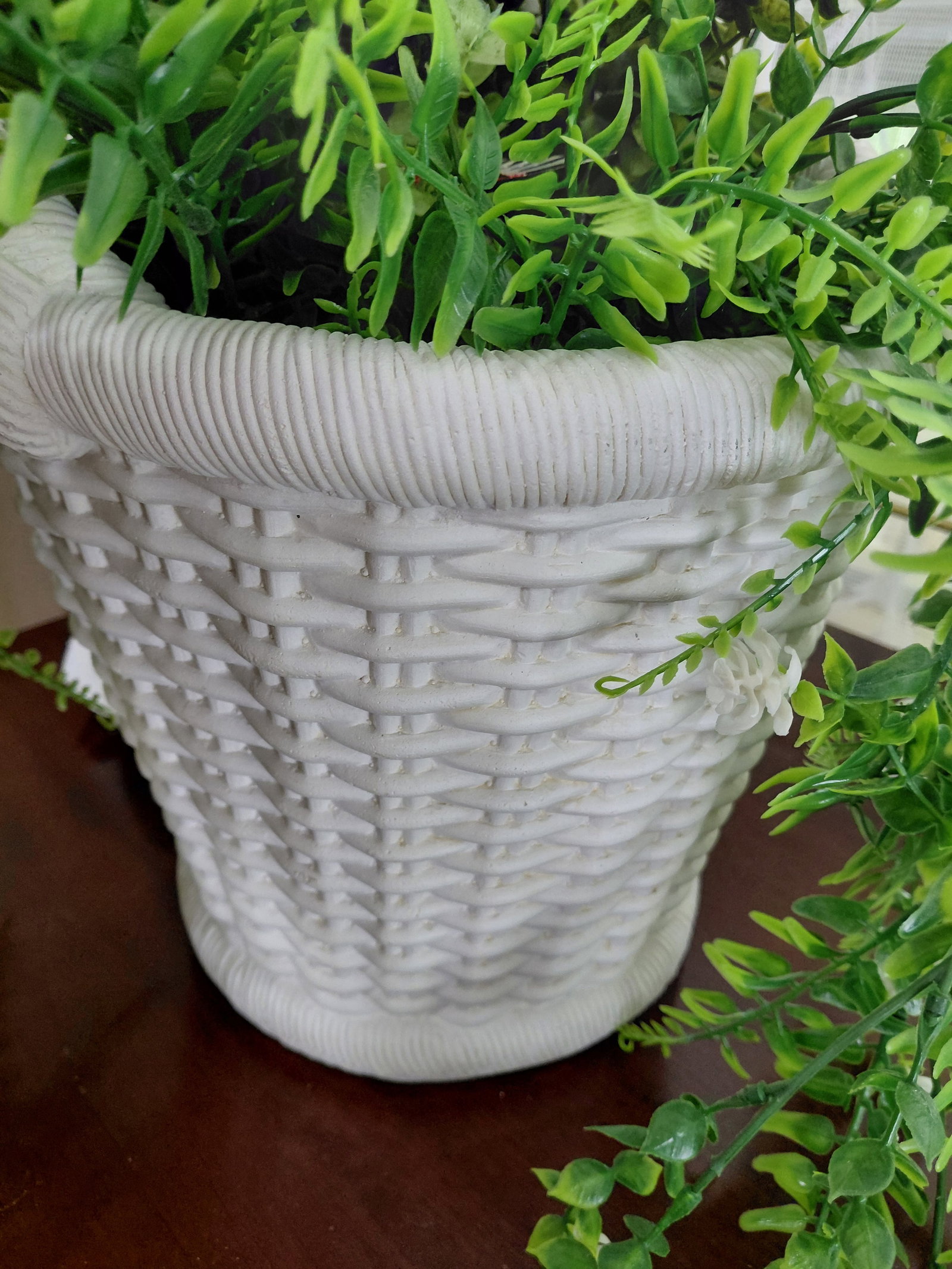 Unique Large Ceramic Statue Planter / Couple with Basket / No visible chips or cracks - 6