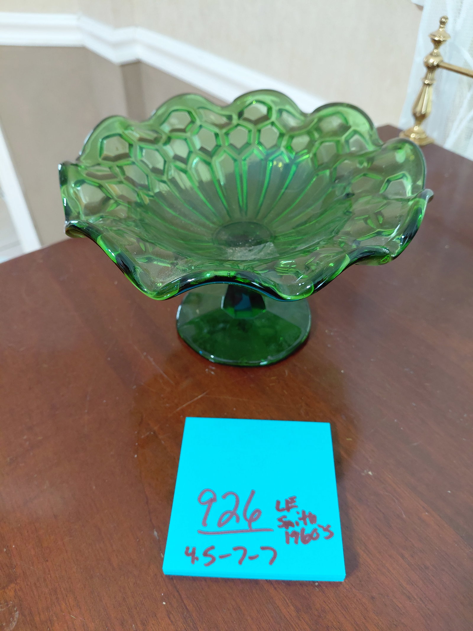 Vintage 1960s LE Smith Moon & Stars Green Glass Pedestal - 2