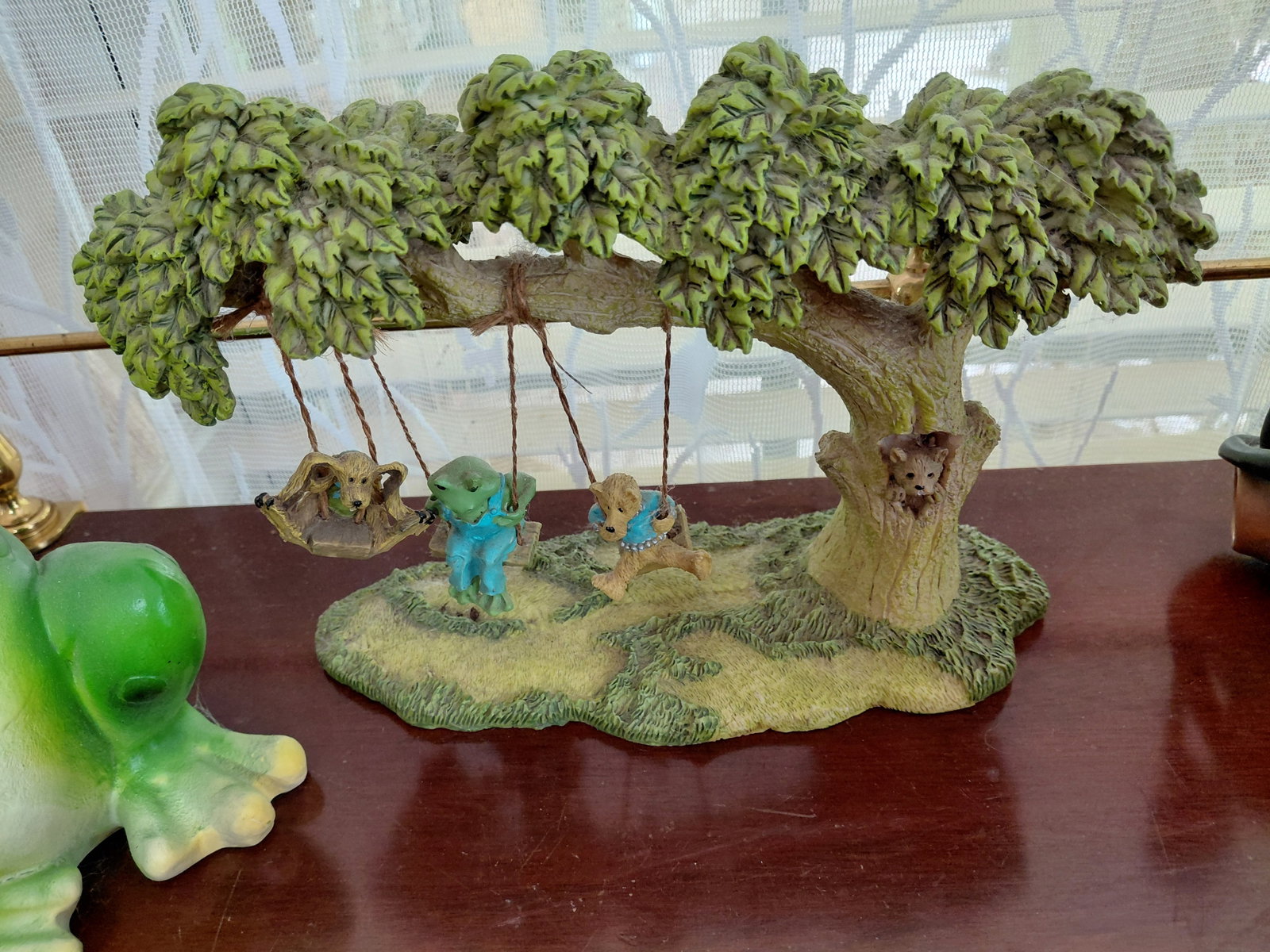 Mixed Lot of Frof & Turtle Statues / Resin / Solar Tested and working - 8
