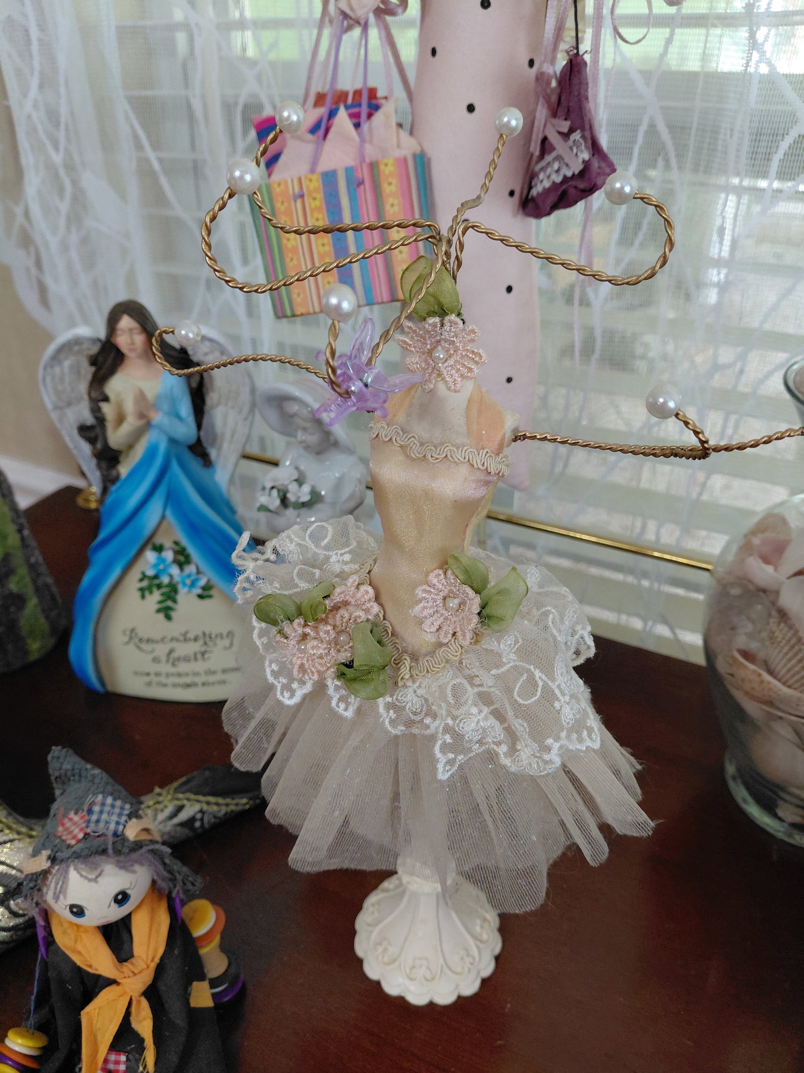 Large Women & Angels Statue Lot - 7