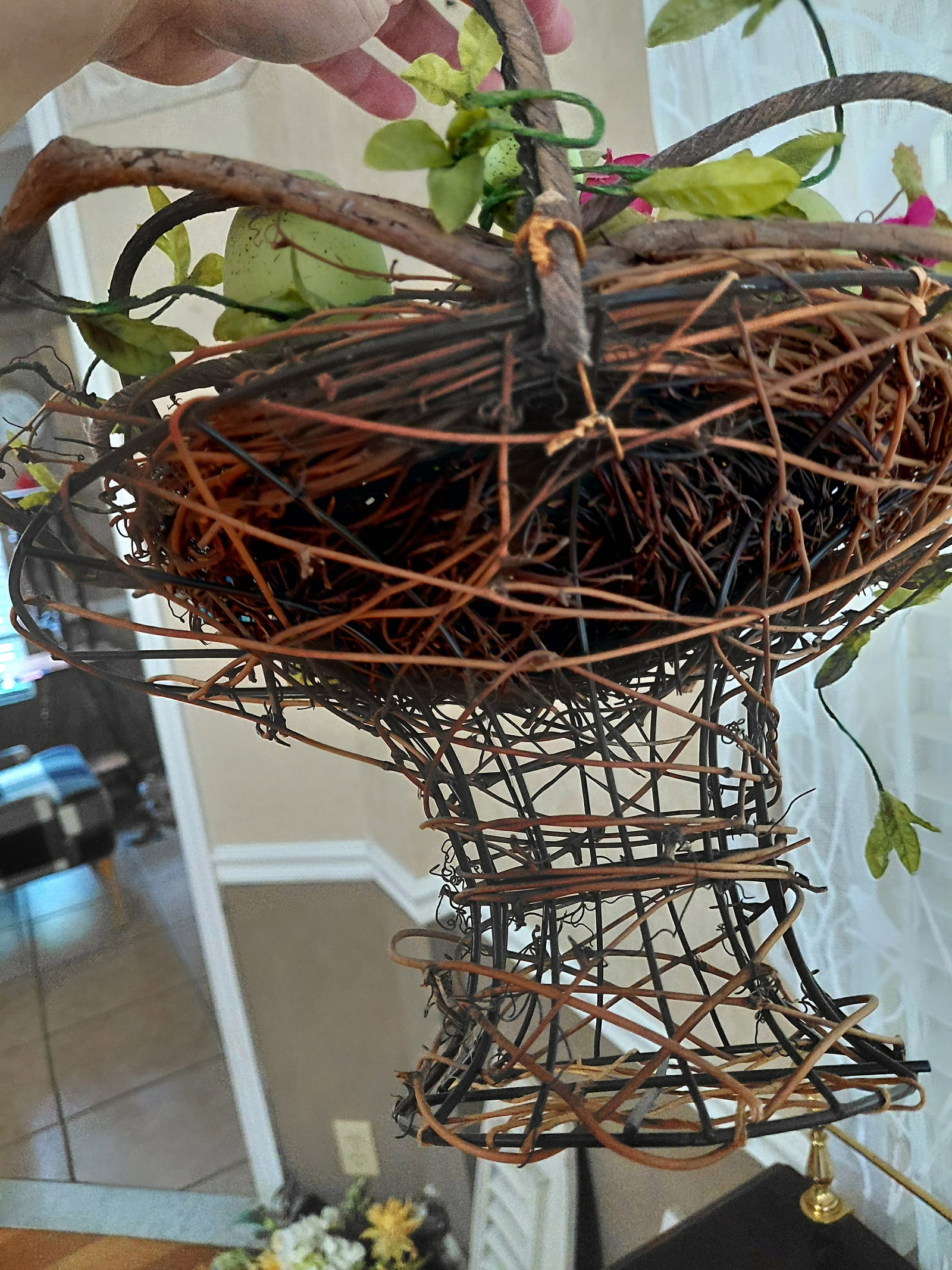 Large Metal & Wicker Decorative Basket - 5