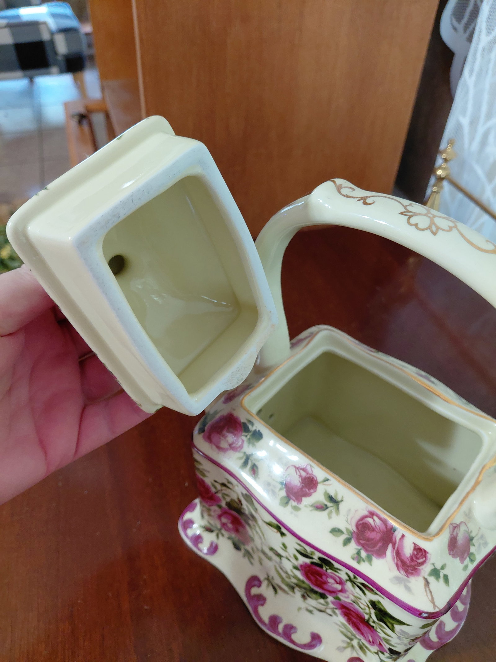 Large Porcelain Tea Pot with Cabbage Roses - 3