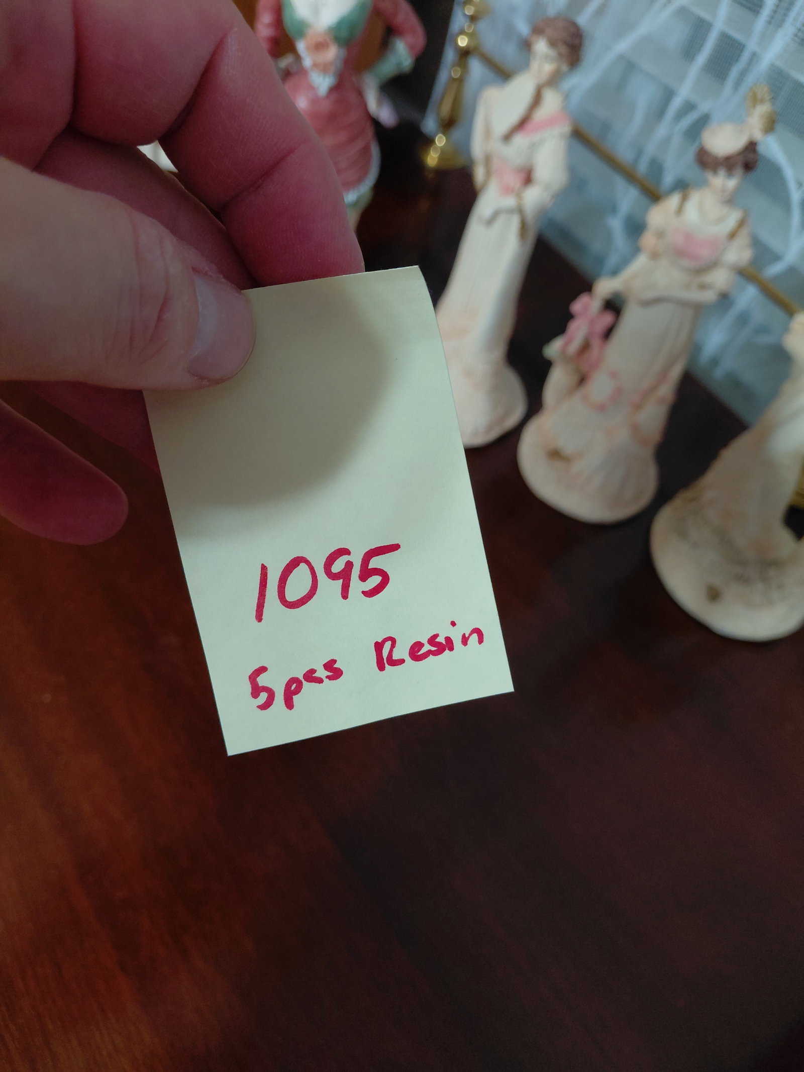 Lot of 5 Resin Figurines / Victorian Women - 2