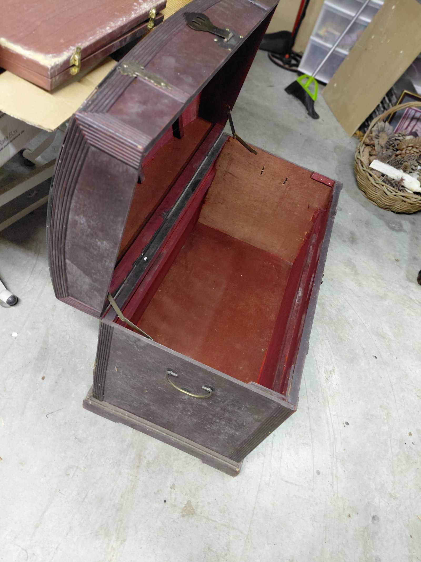 Contemporary Wood Trunk - 7