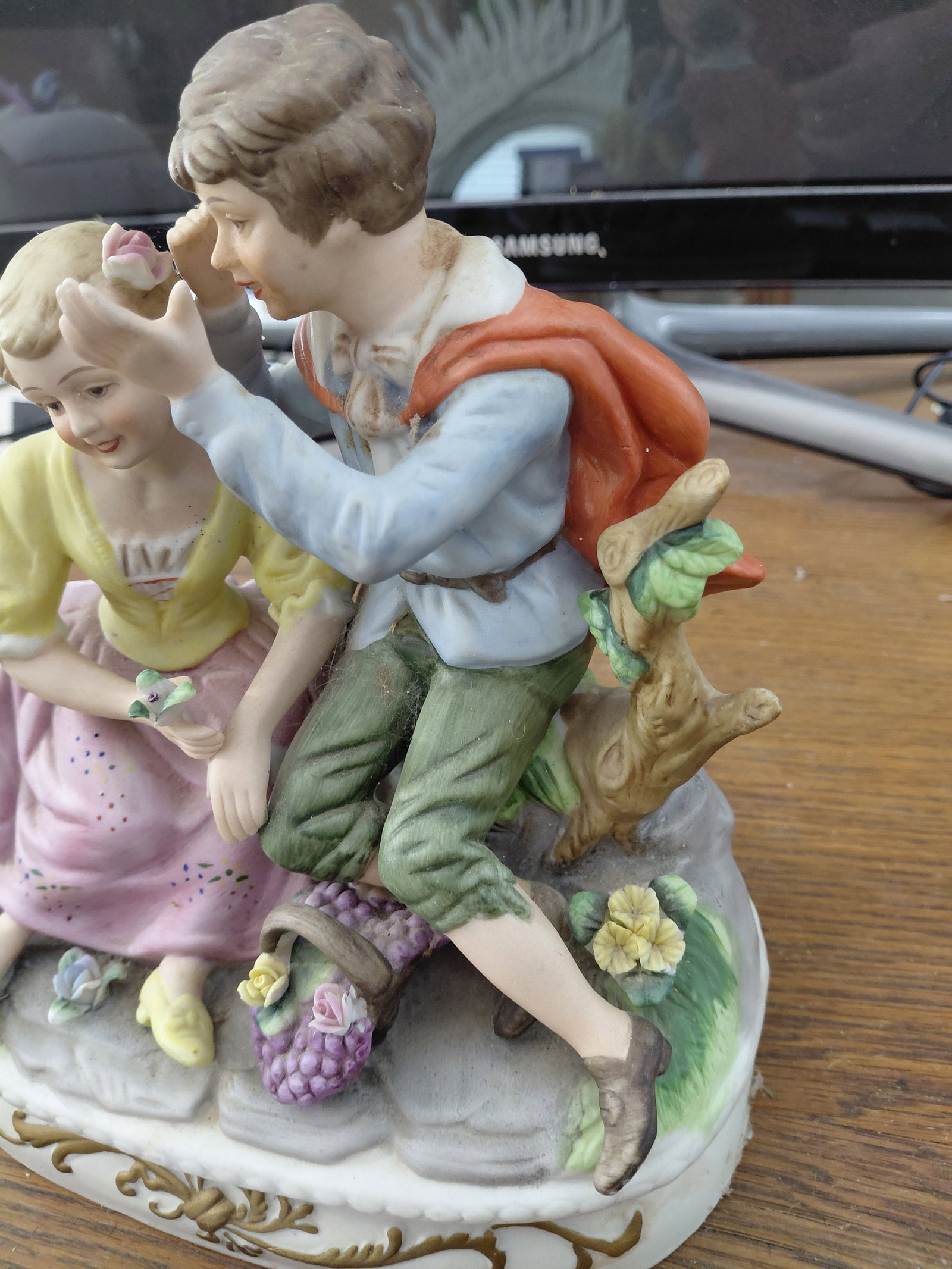 Large Porcelain Statue Couple in Garden - 4