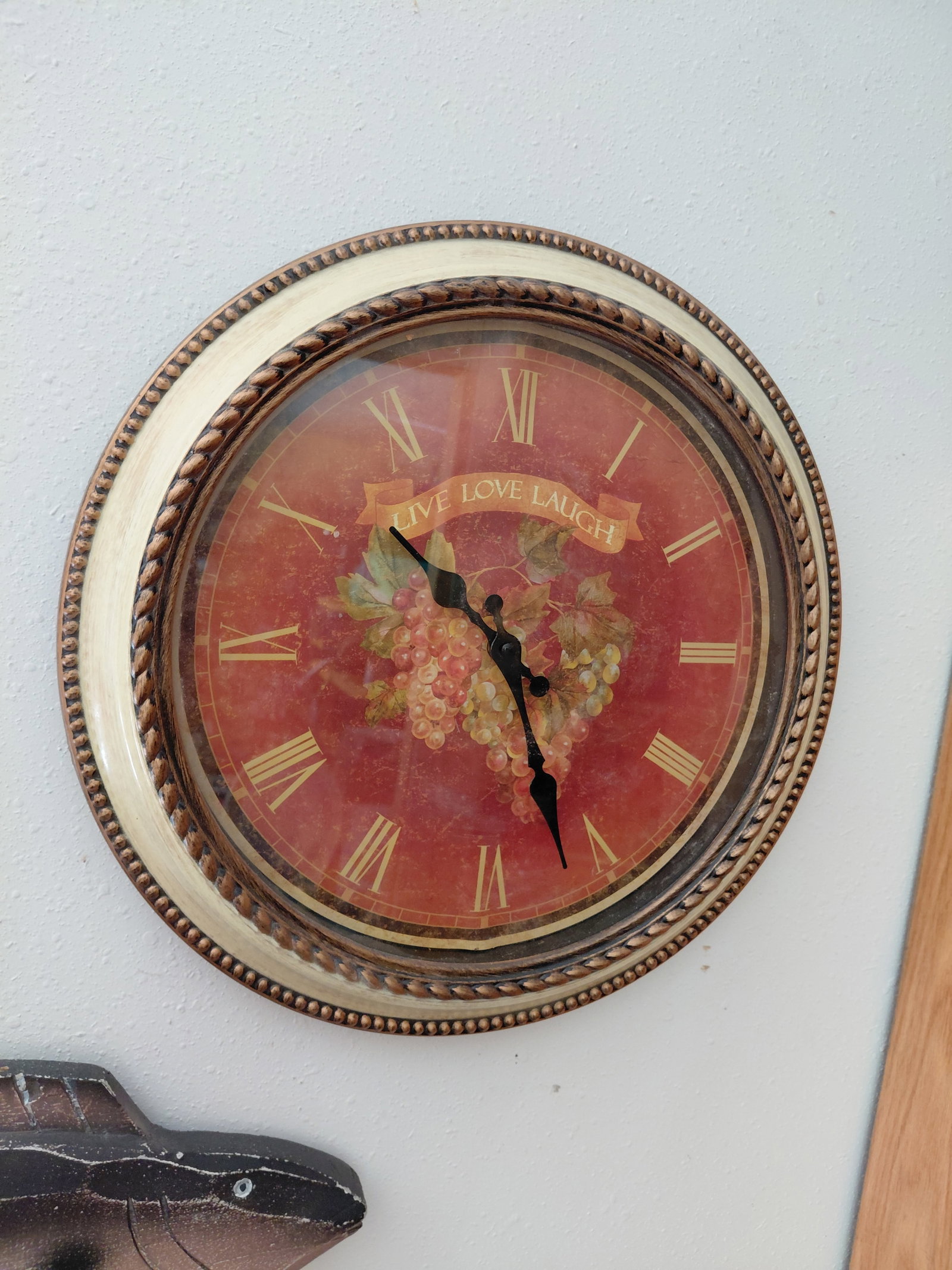 Lot Clock and Fish Wall Art - 5
