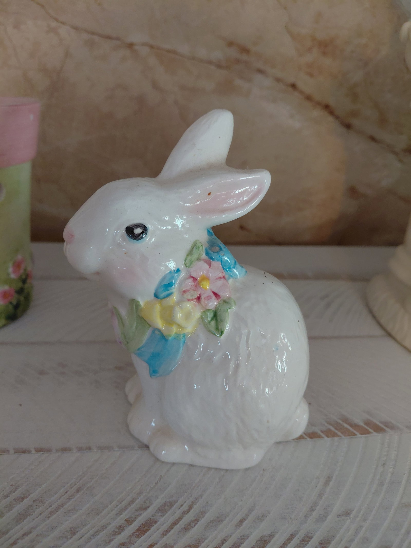 Lot of Bunnys Porcelain and a Scent Warmer - 5