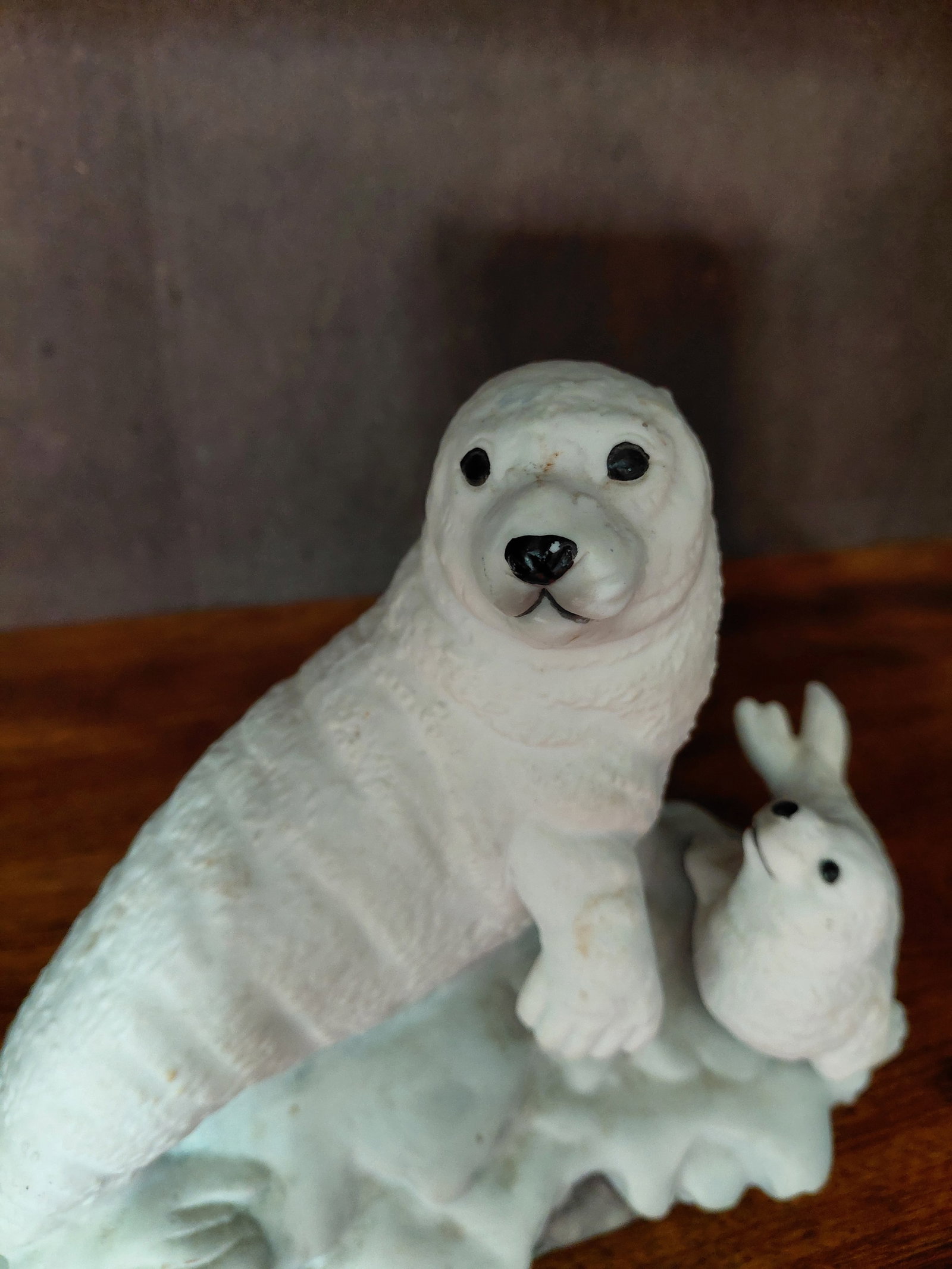 Large Porcelain Sea Lion & Pup - 3