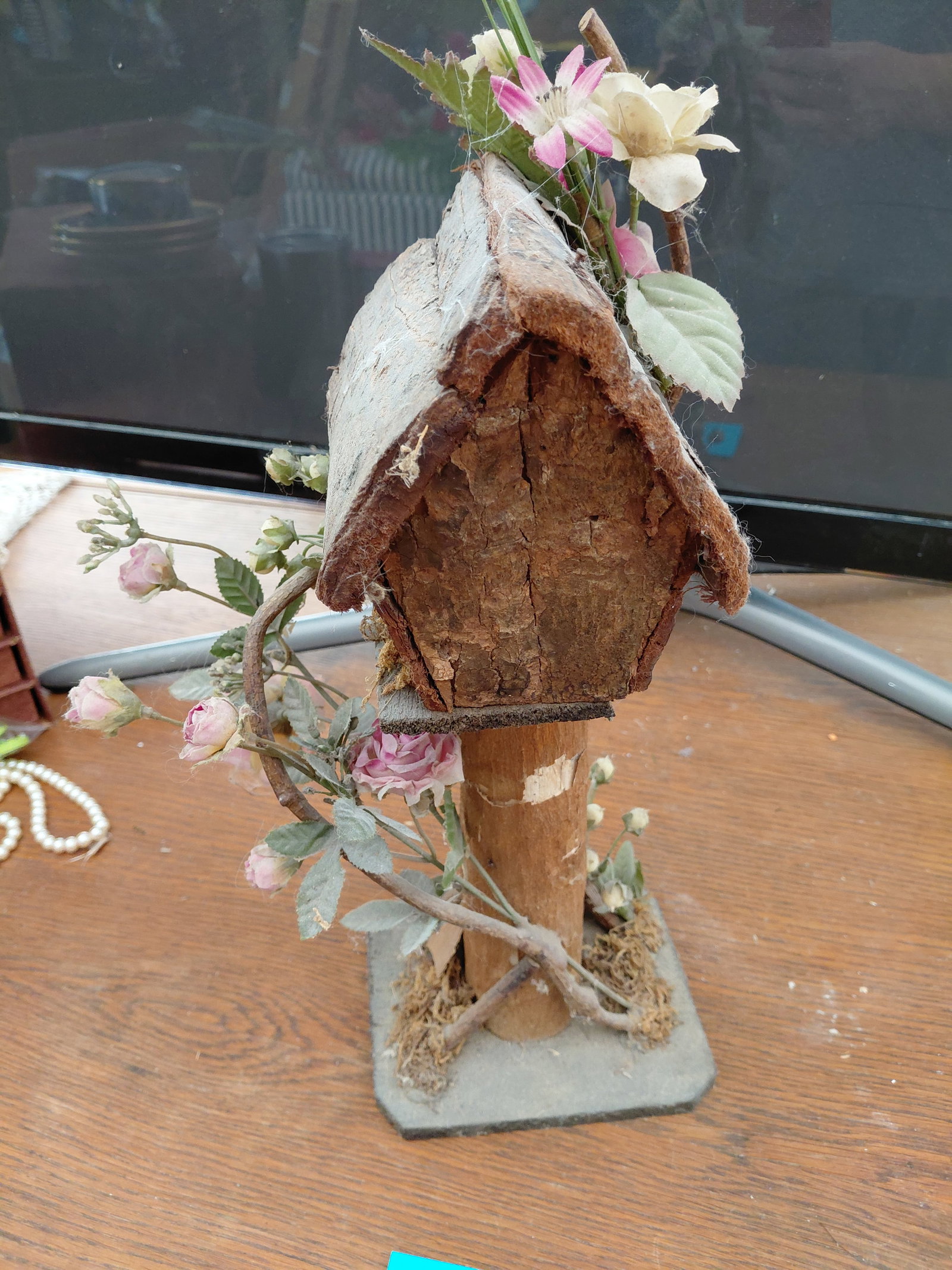 Wood Bird House Statue - 4