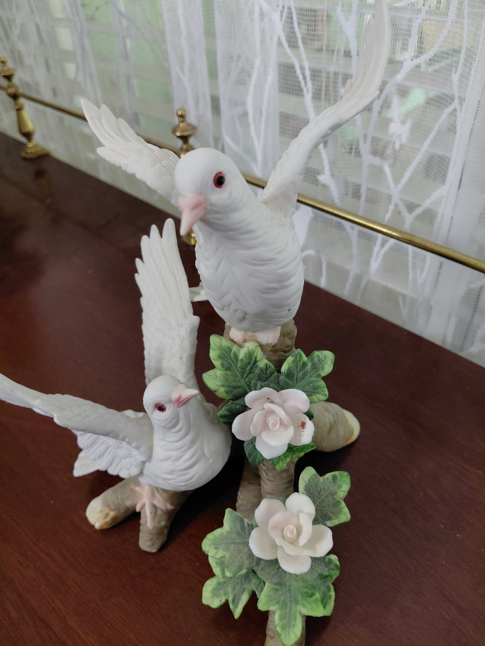 Porcelain Doves Figurine - 3