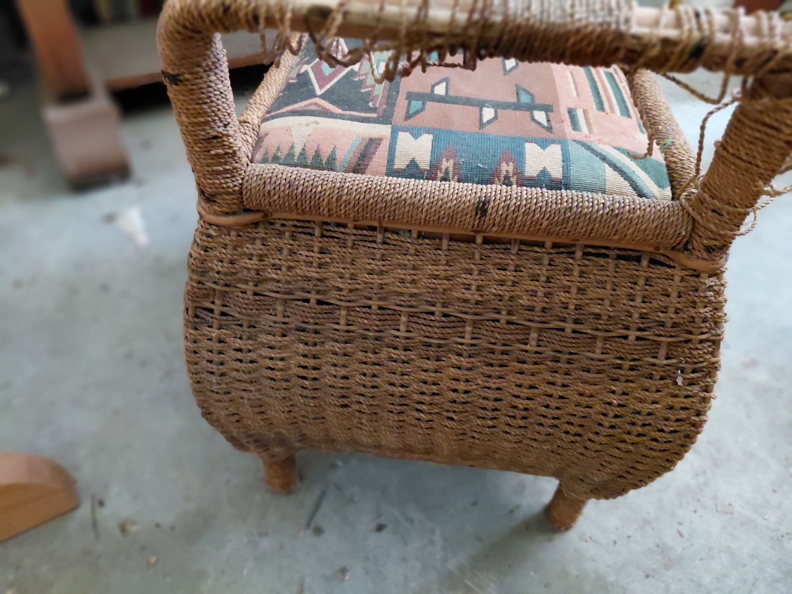 Vintage Wood & Wicker Bench / as seen - 5