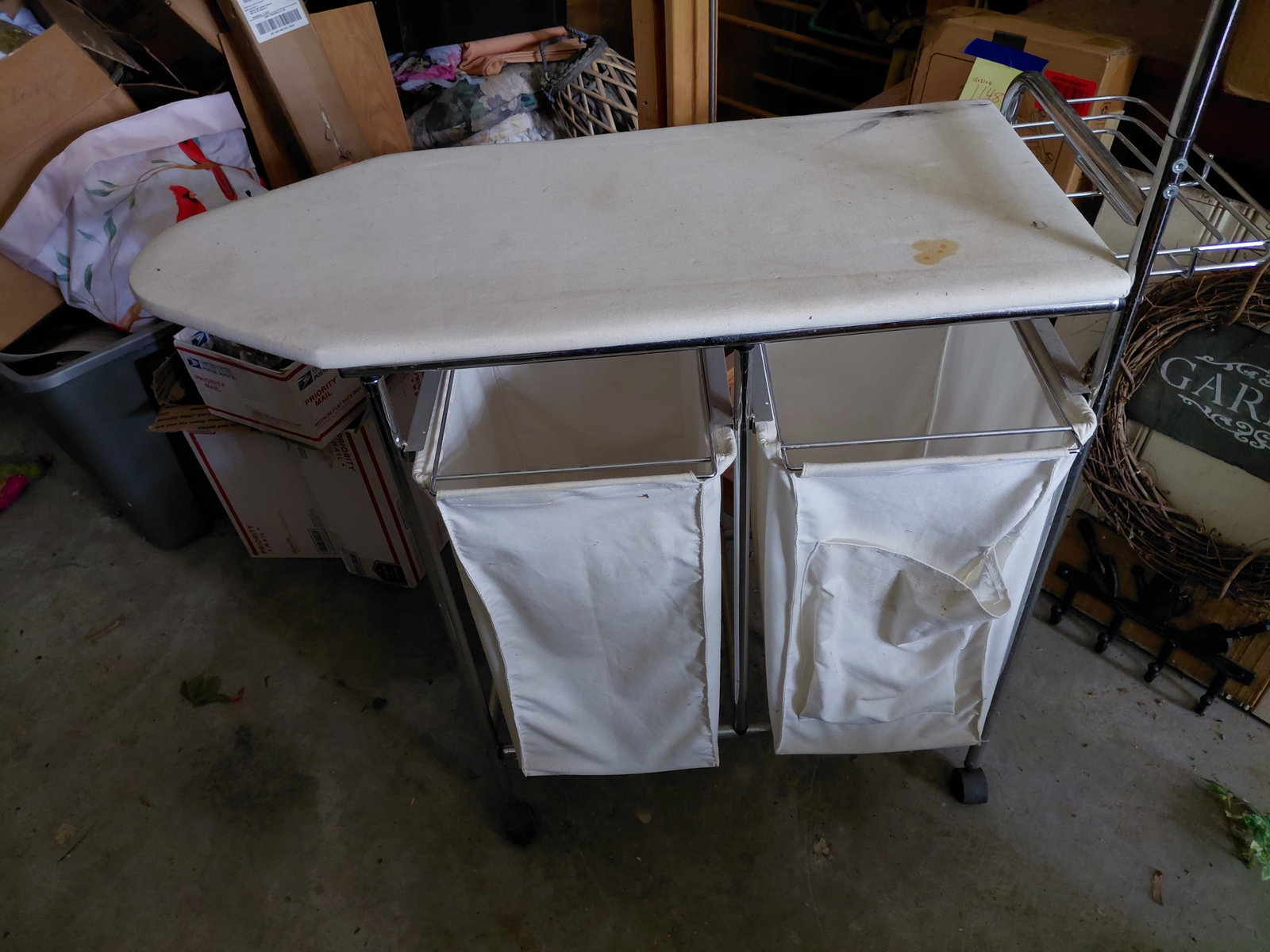 Laundry Cart / Bin / needs good cleaning - 3