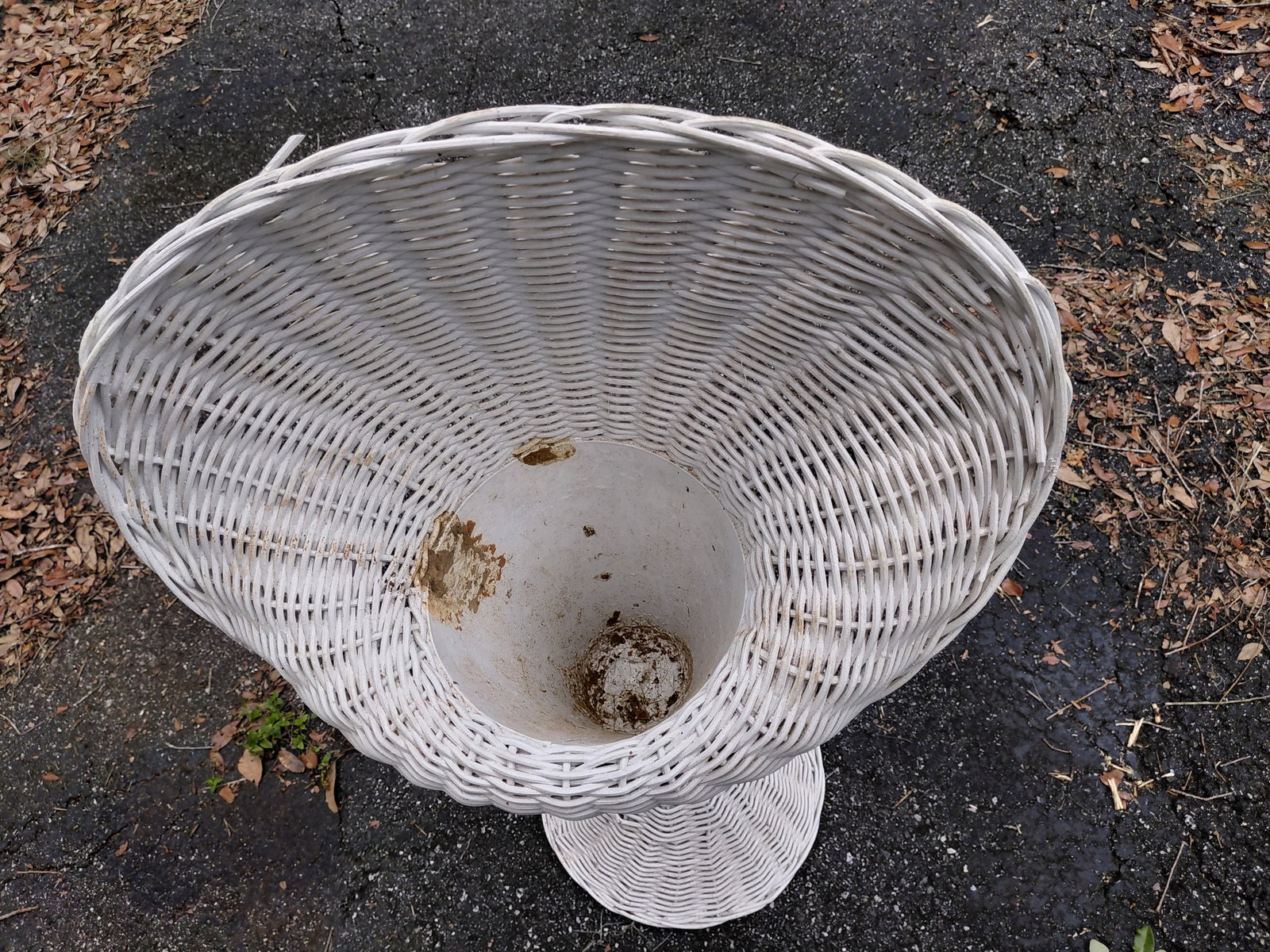 Vintage Wicker Flower Stand - 4