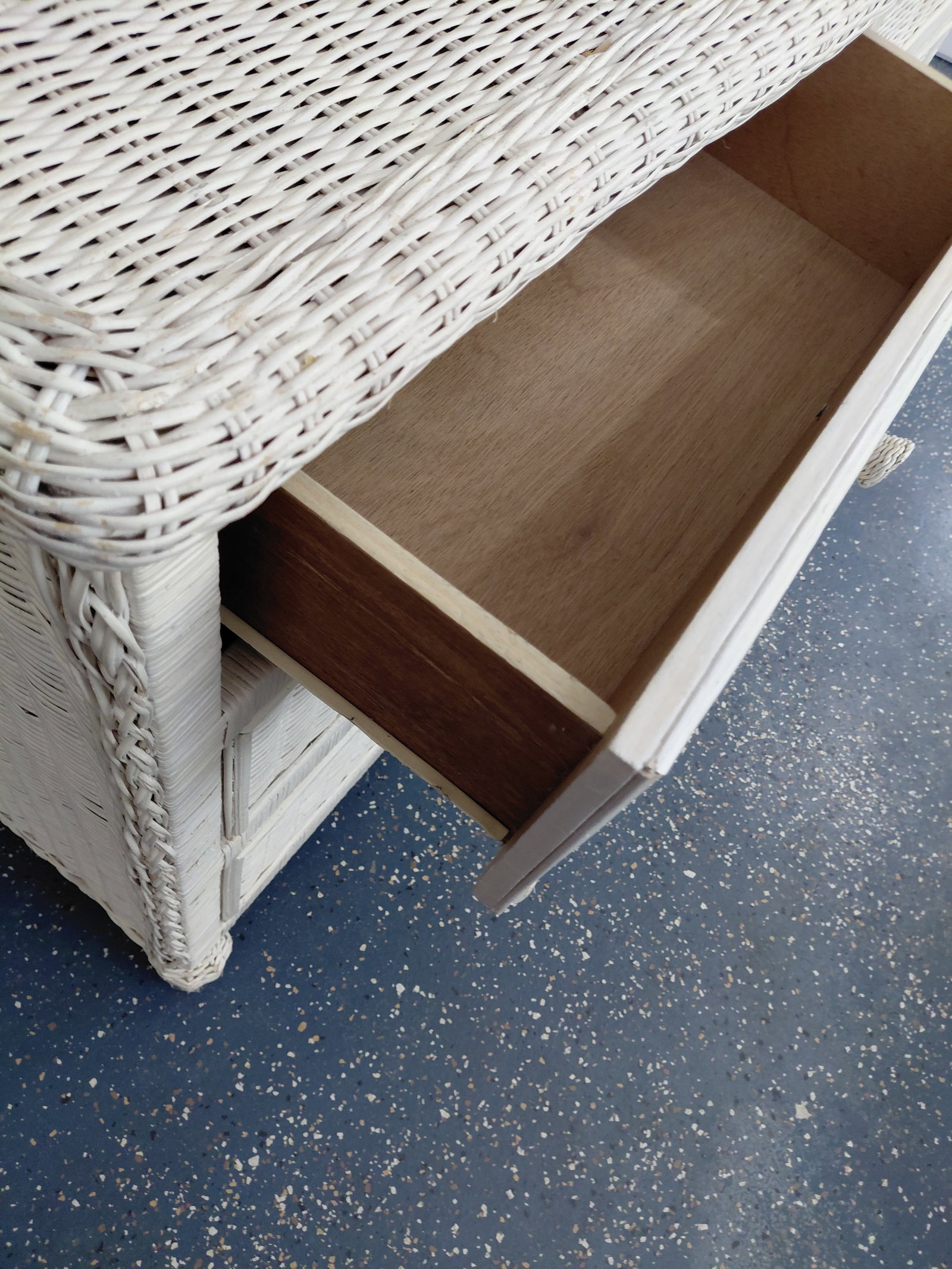 Vintage Wicker 6 Drawer Dresser - 5