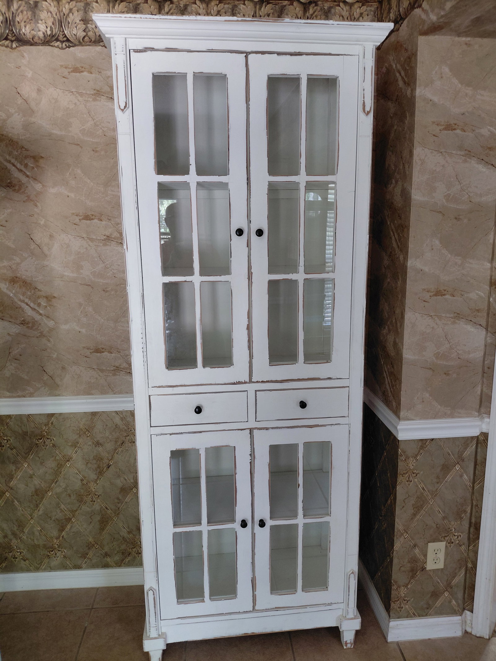 Tall Country Farmhouse Hutch / Split in Back Leg noted (1 of 9)