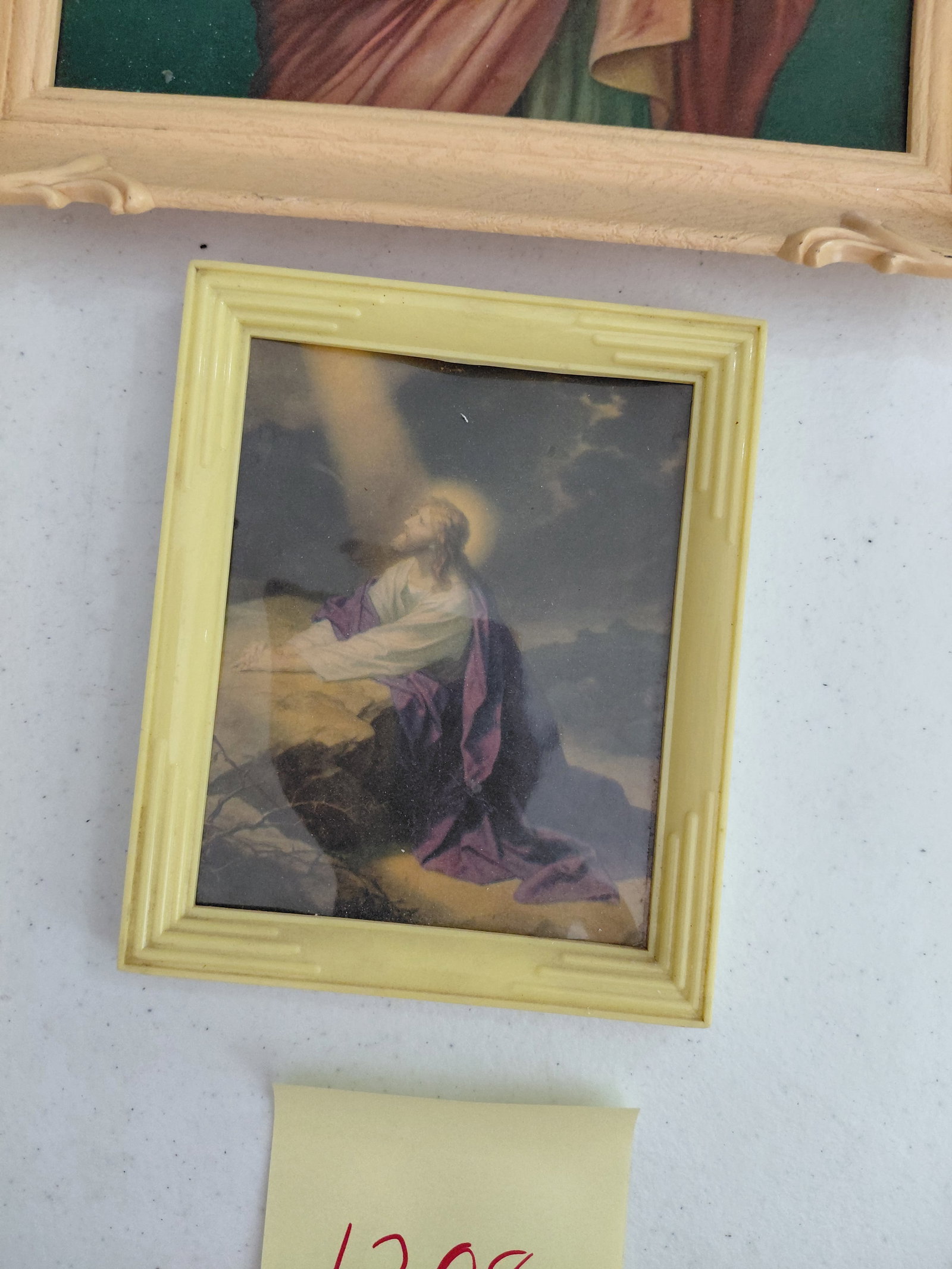 Lot of Mid Century Christian Jesus Prints in Plastic Frames - 3