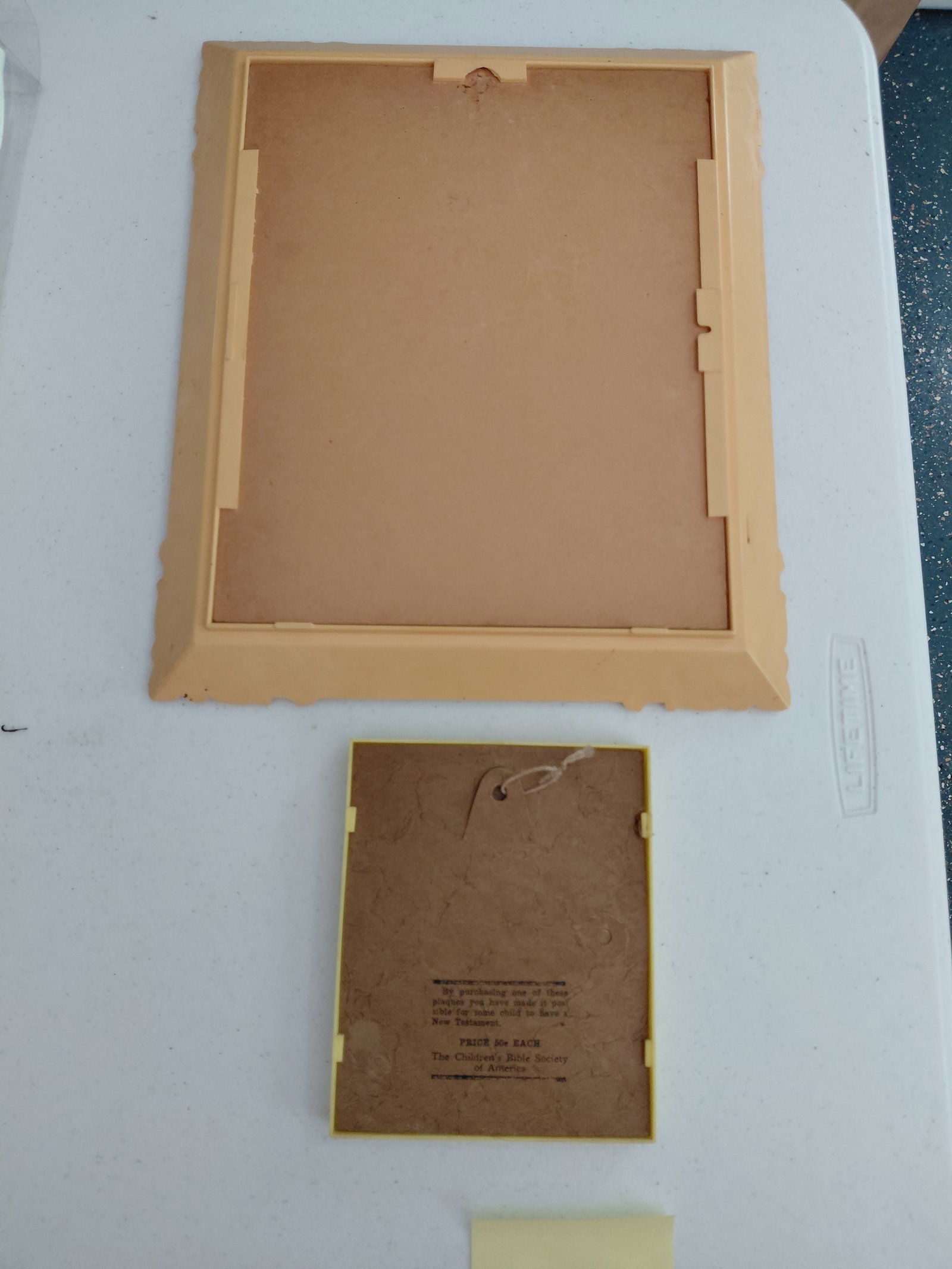 Lot of Mid Century Christian Jesus Prints in Plastic Frames - 4
