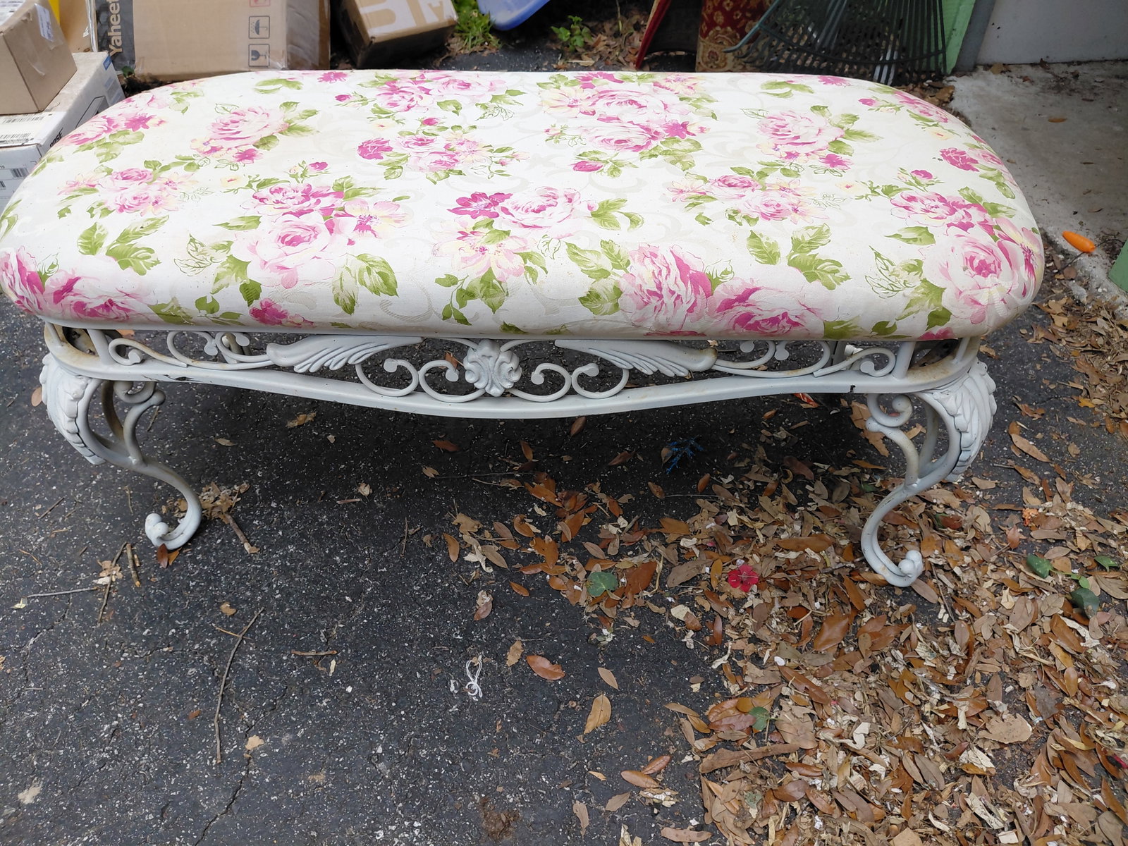 Beautiful Ornate Iron Bench (1 of 7)