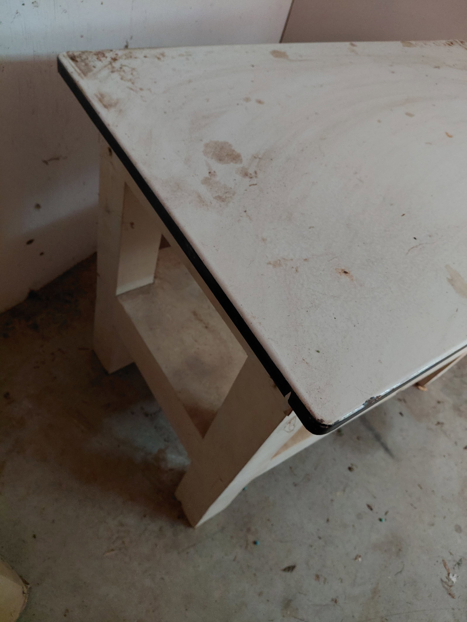 Beautiful Enamel Top Metal Kitchen Table / Some wear as seen - 6