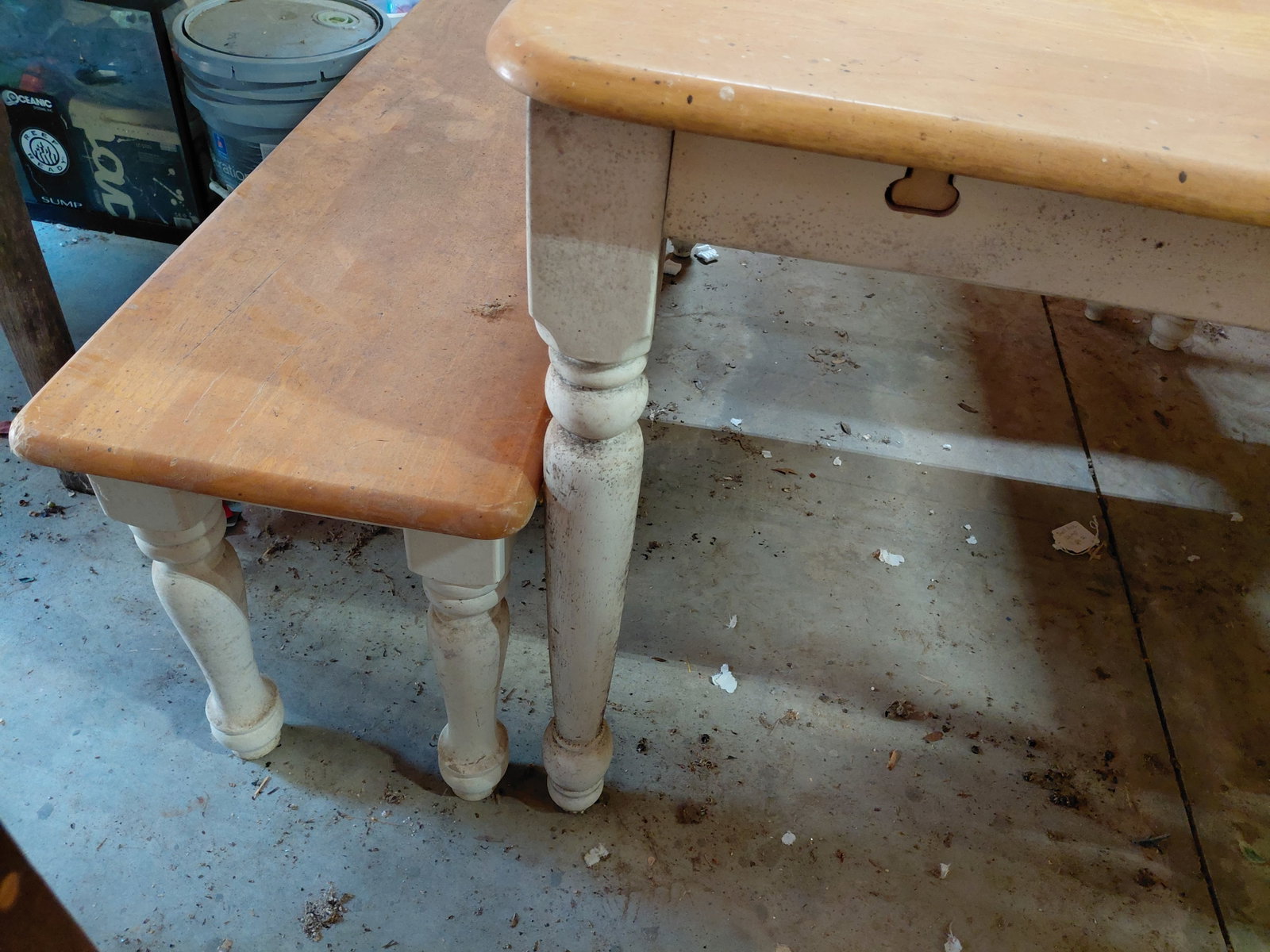 Country Farmhouse Table with 2 benches and 2 Chairs / No leaves / some wear as seen - 6