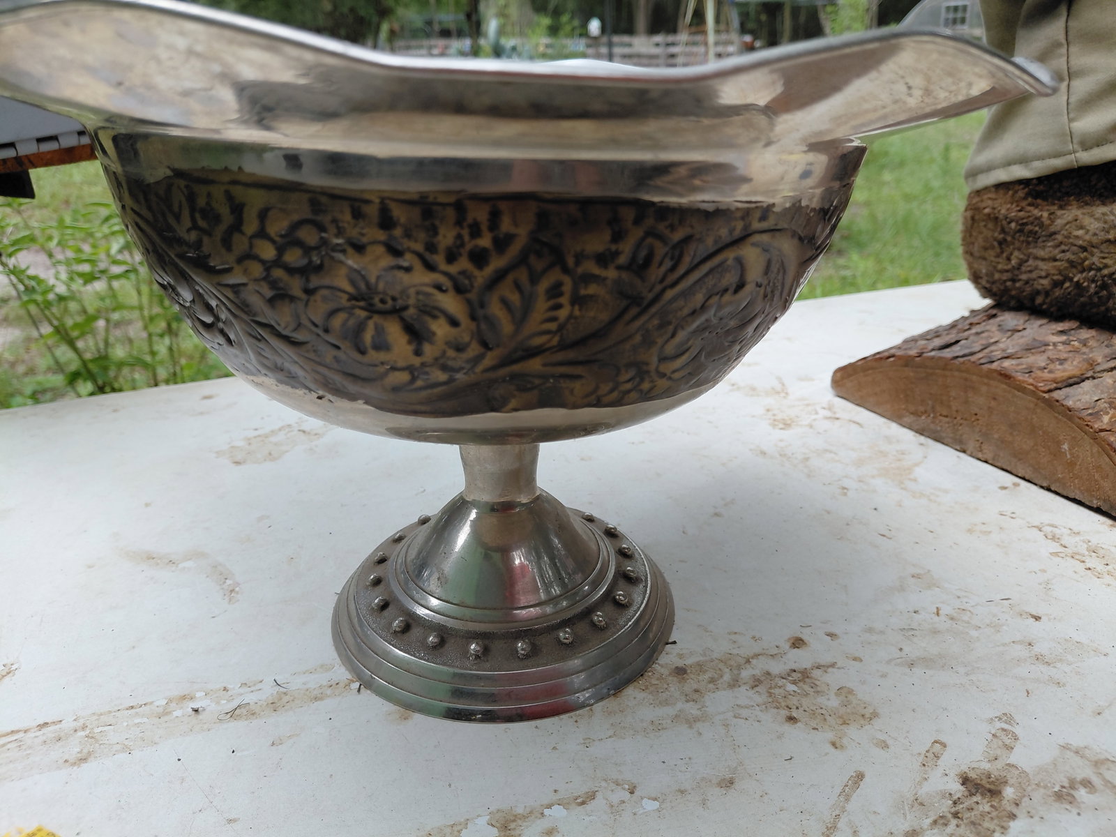 Ornate Metal Fruit Bowl / Used as a Planter Centerpiece so has green foam holder inside as seen - 3